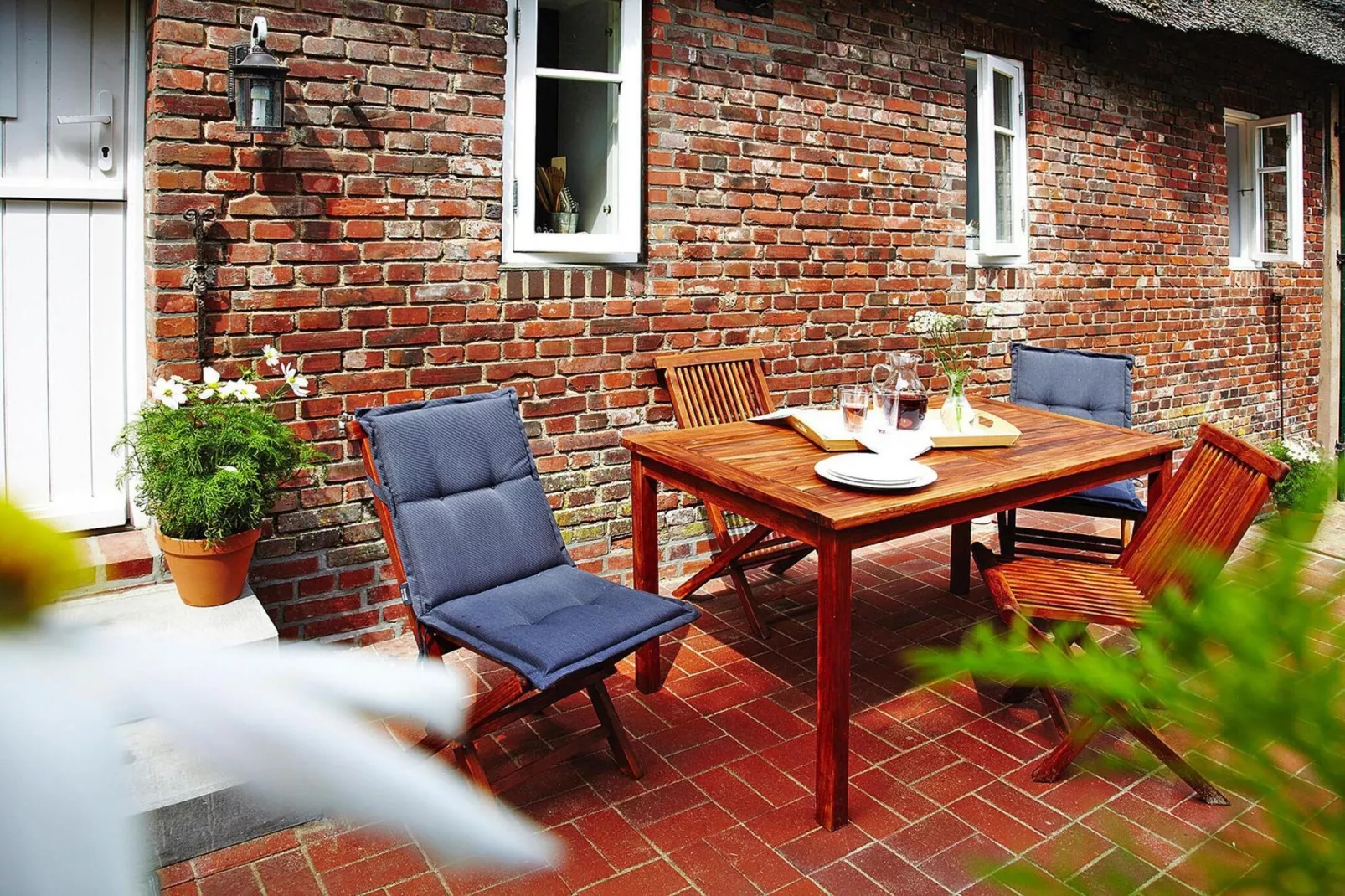 Wellness unter Reet Dagebüll-Terrace balcony