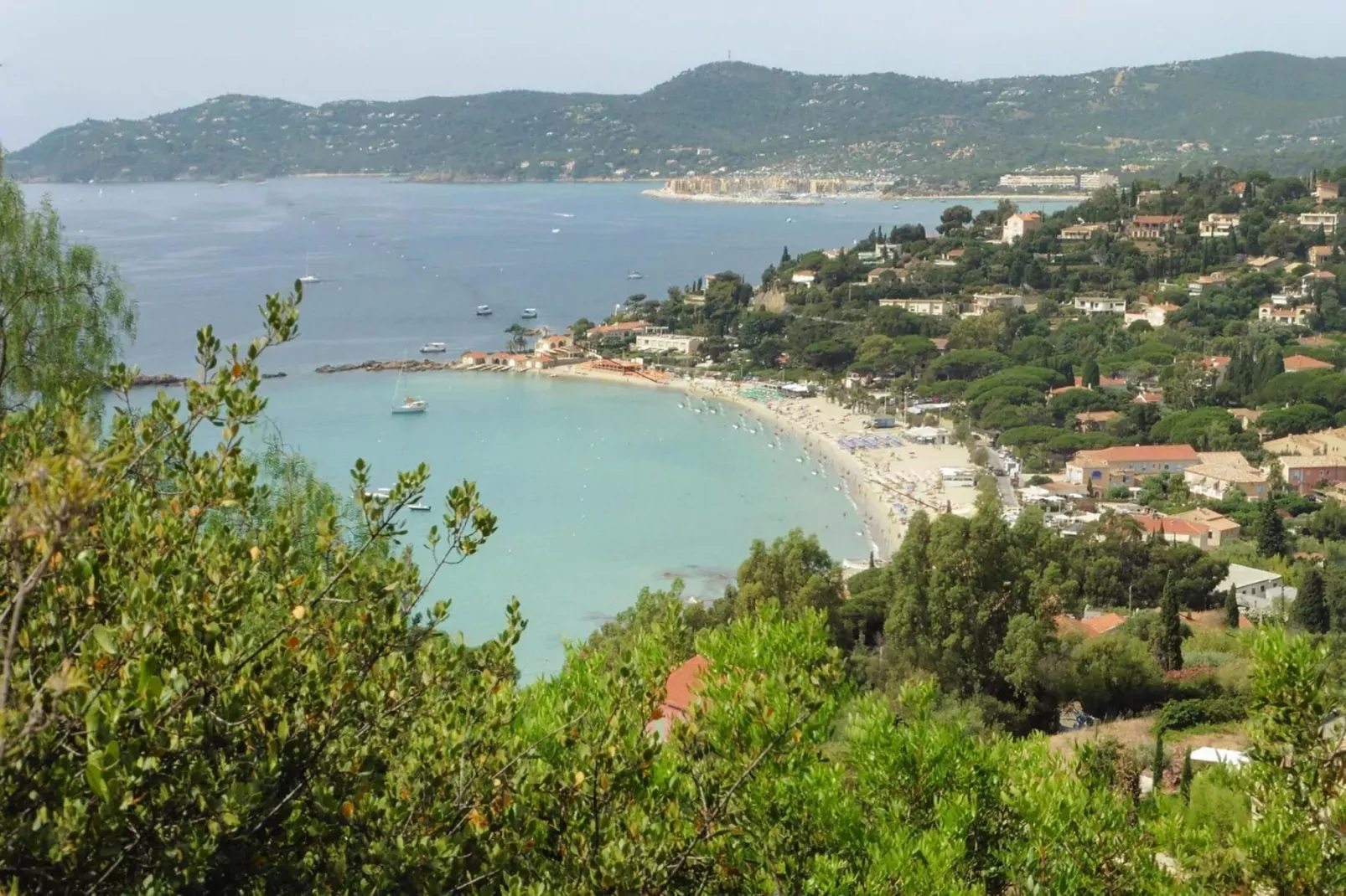 Reihenhaus in Le Lavandou-Areas summer 1km