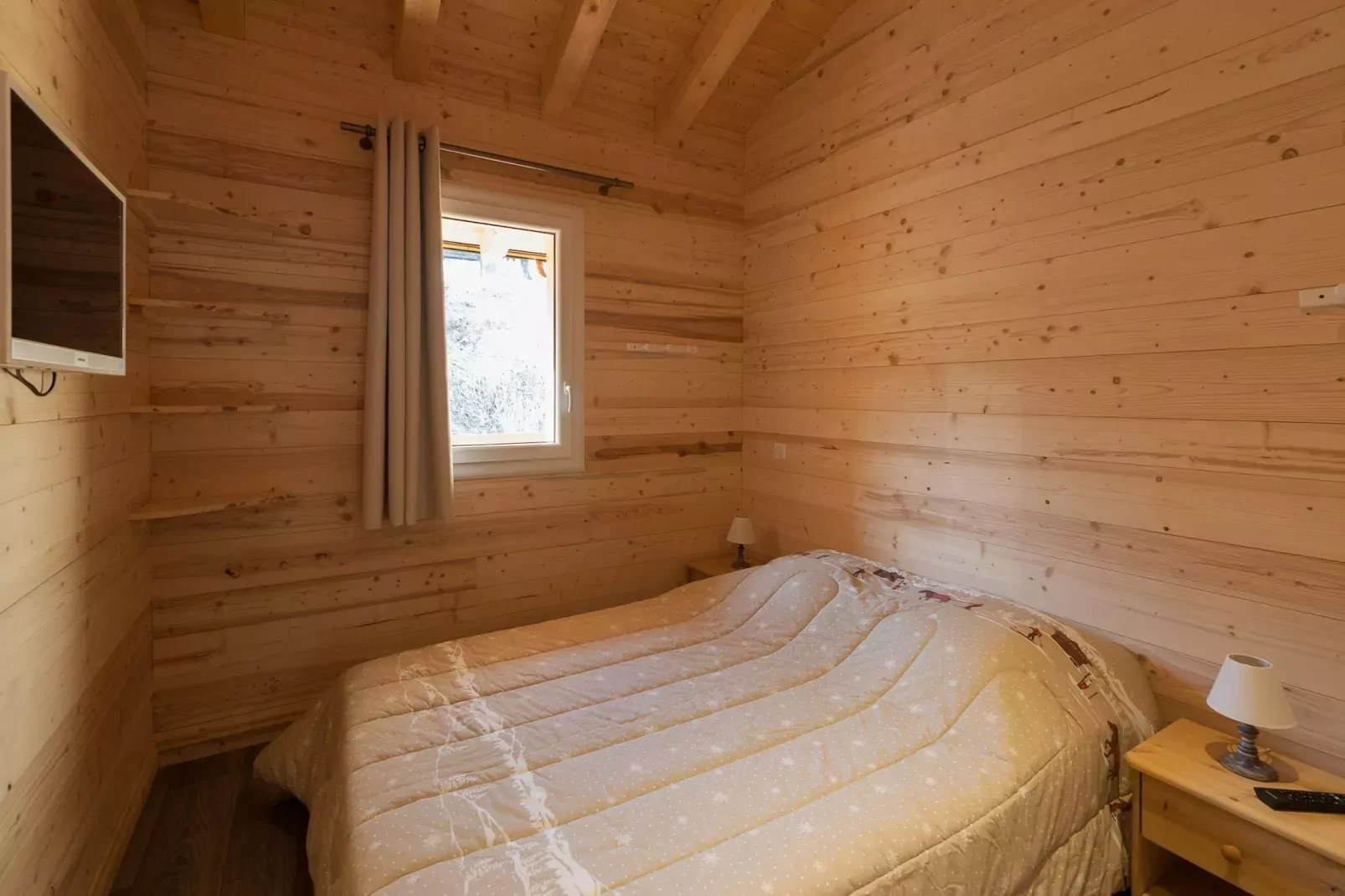 Chalet d'Alice-Bedroom