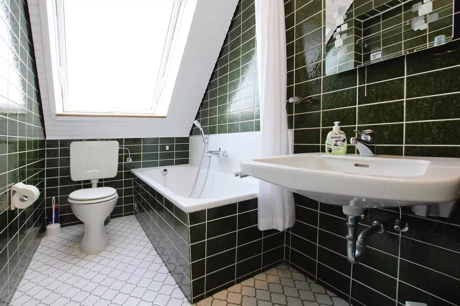 Appartemenhaus Andrea Wohnung 4- Westerland-Bathroom
