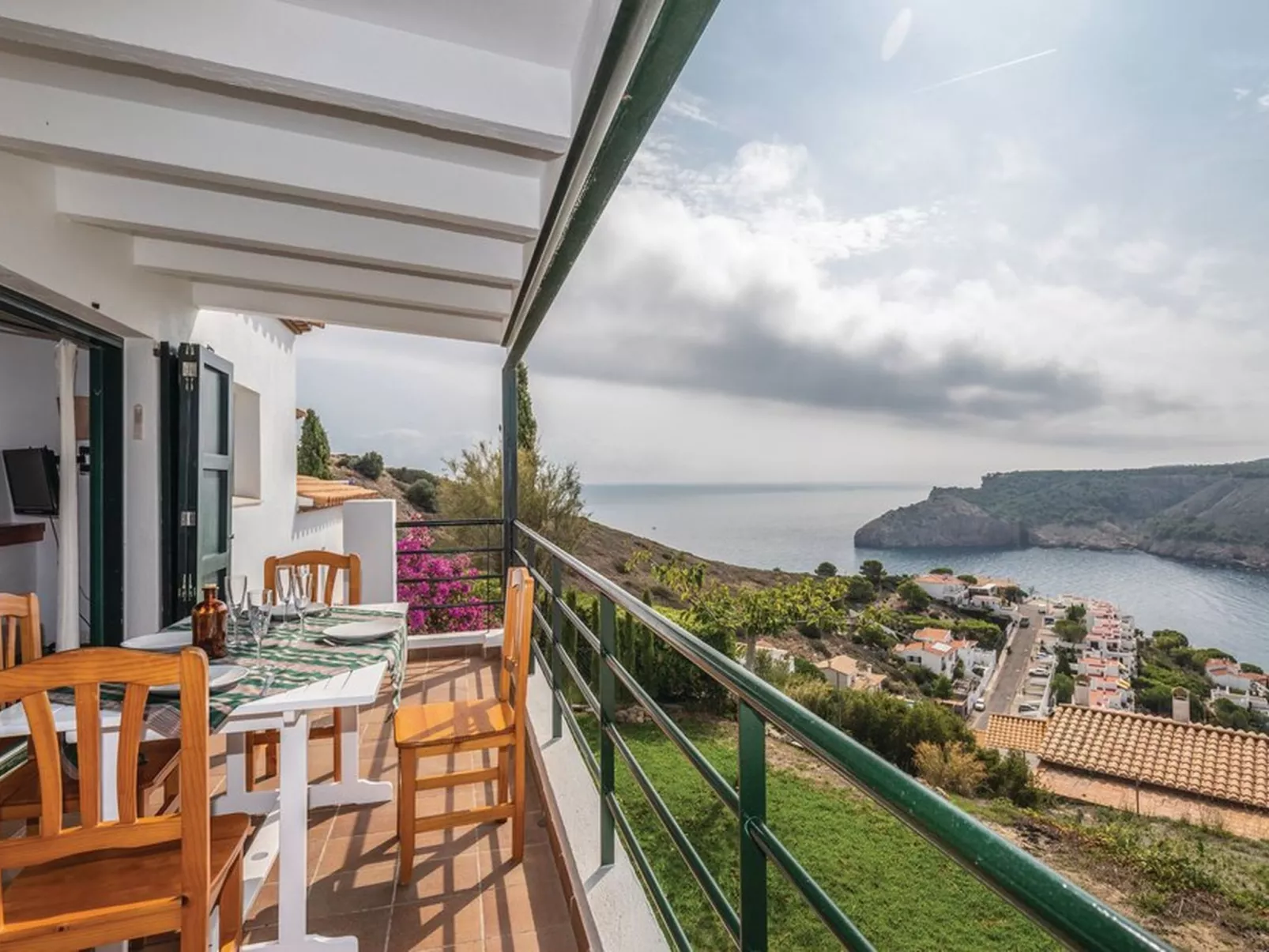 Mirador-Dehors
