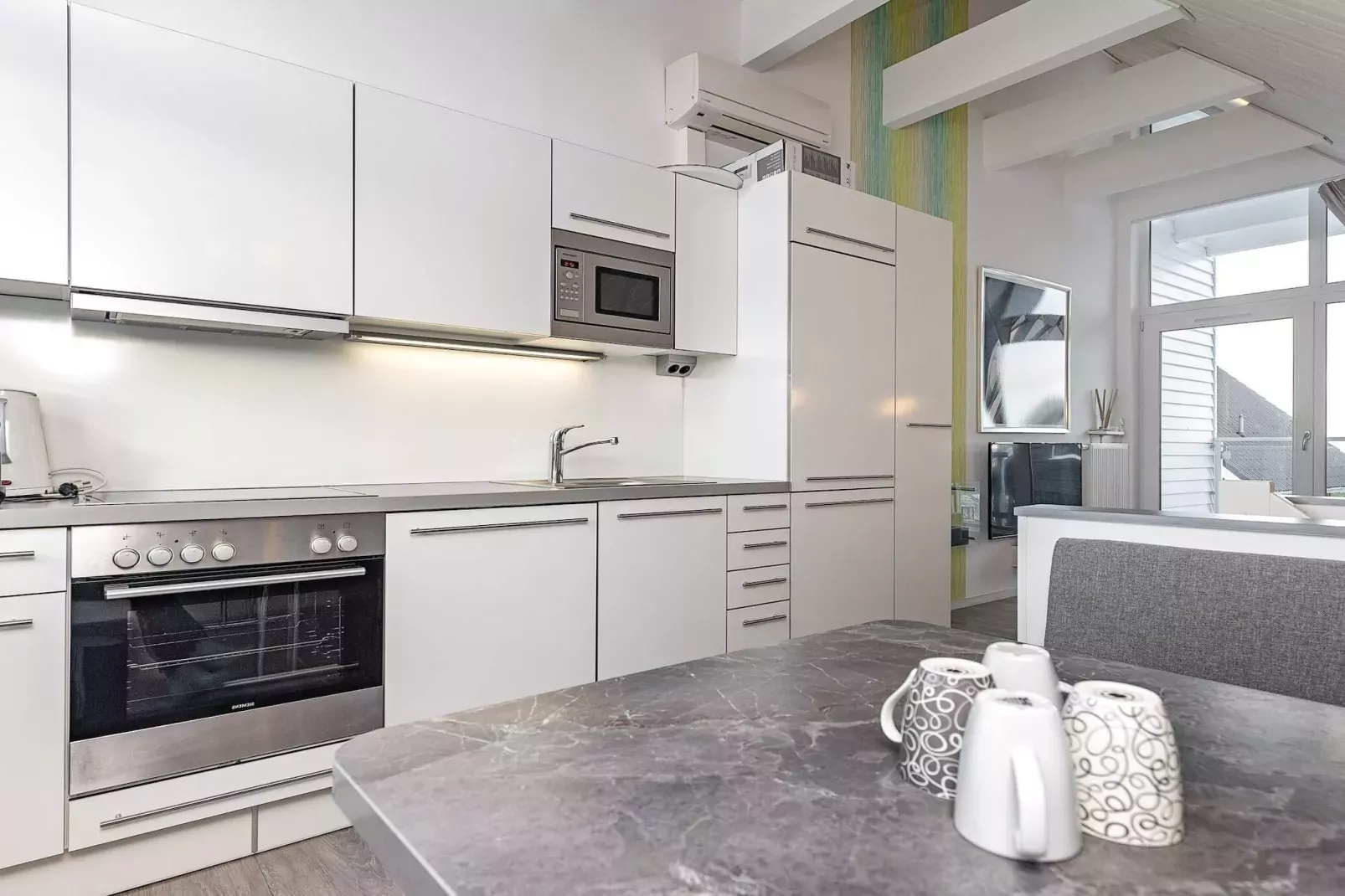 MERKUR 35+33 S DHH 2.+3.RH.-Intérieur
