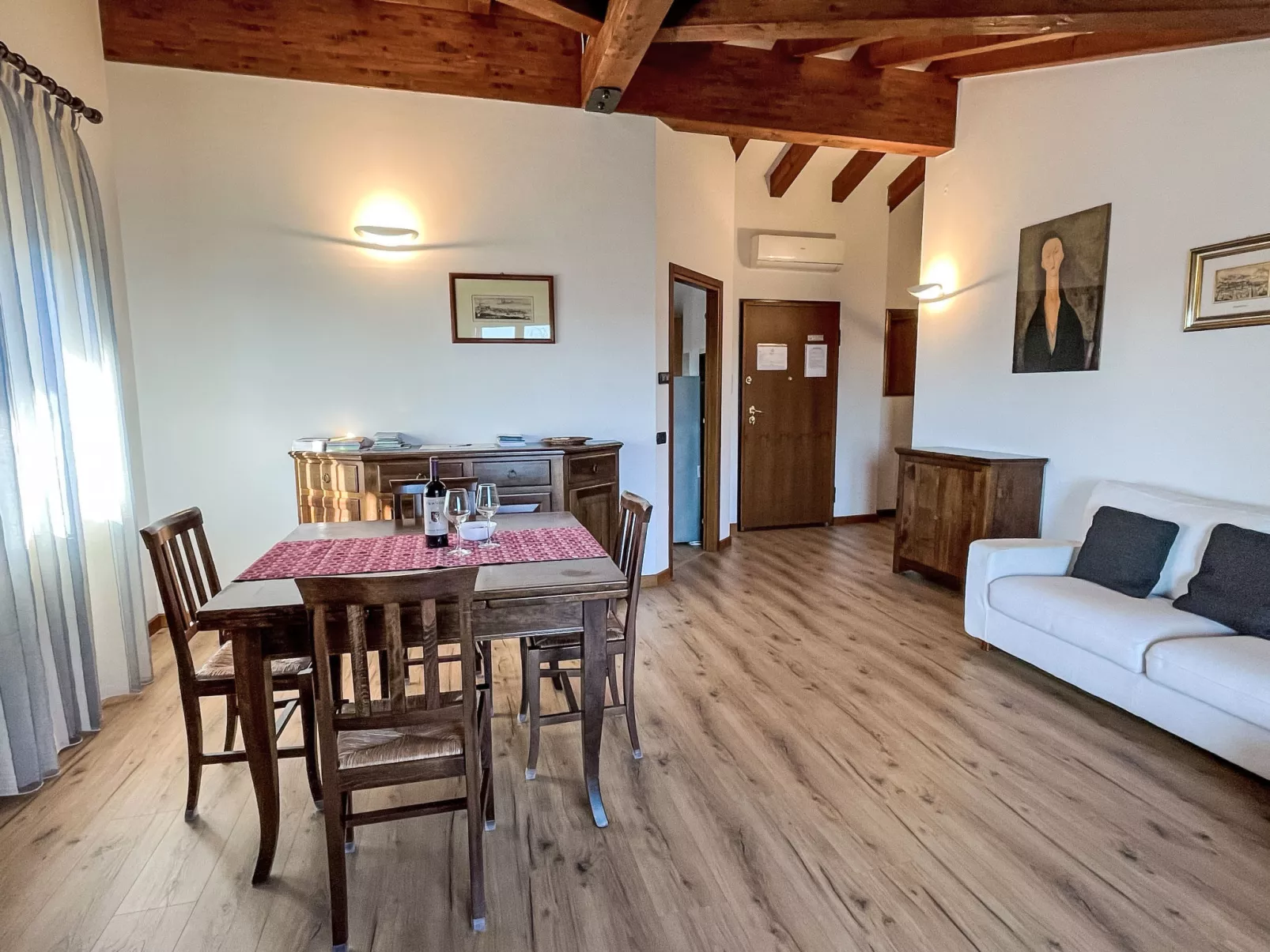 Casa Monte Nero-Inside