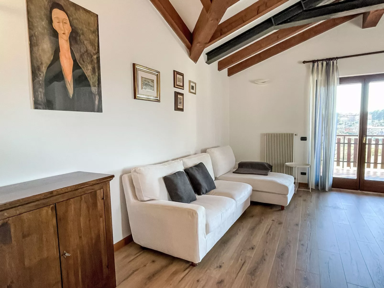 Casa Monte Nero-Inside