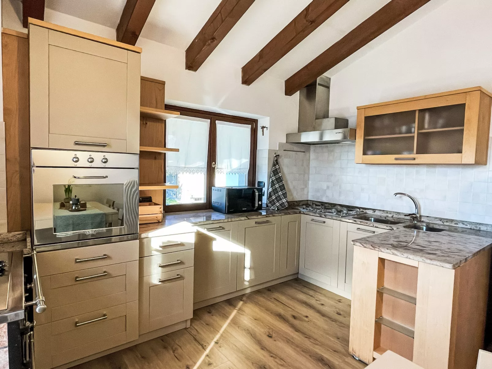 Casa Monte Nero-Inside