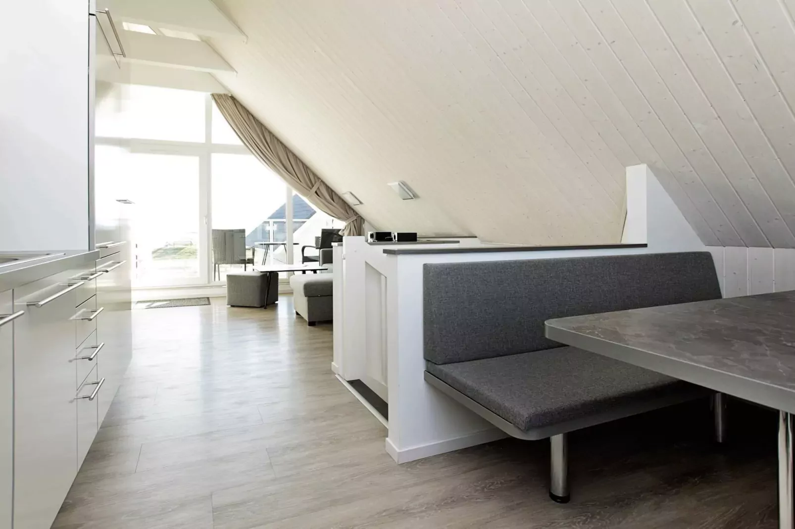 MERKUR 35+33 S DHH 2.+3.RH.-Intérieur