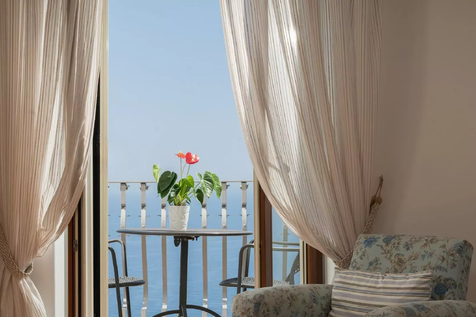 Villa Sky meets Sea-Terrace balcony
