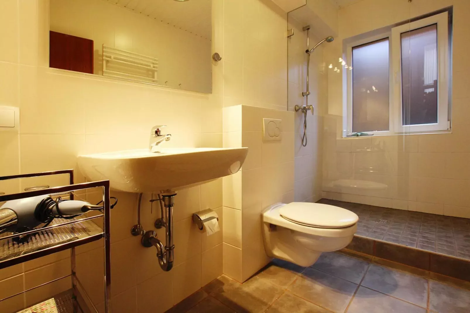 Apartementhaus Andrea Wohnung 2 - Westerland-Bathroom