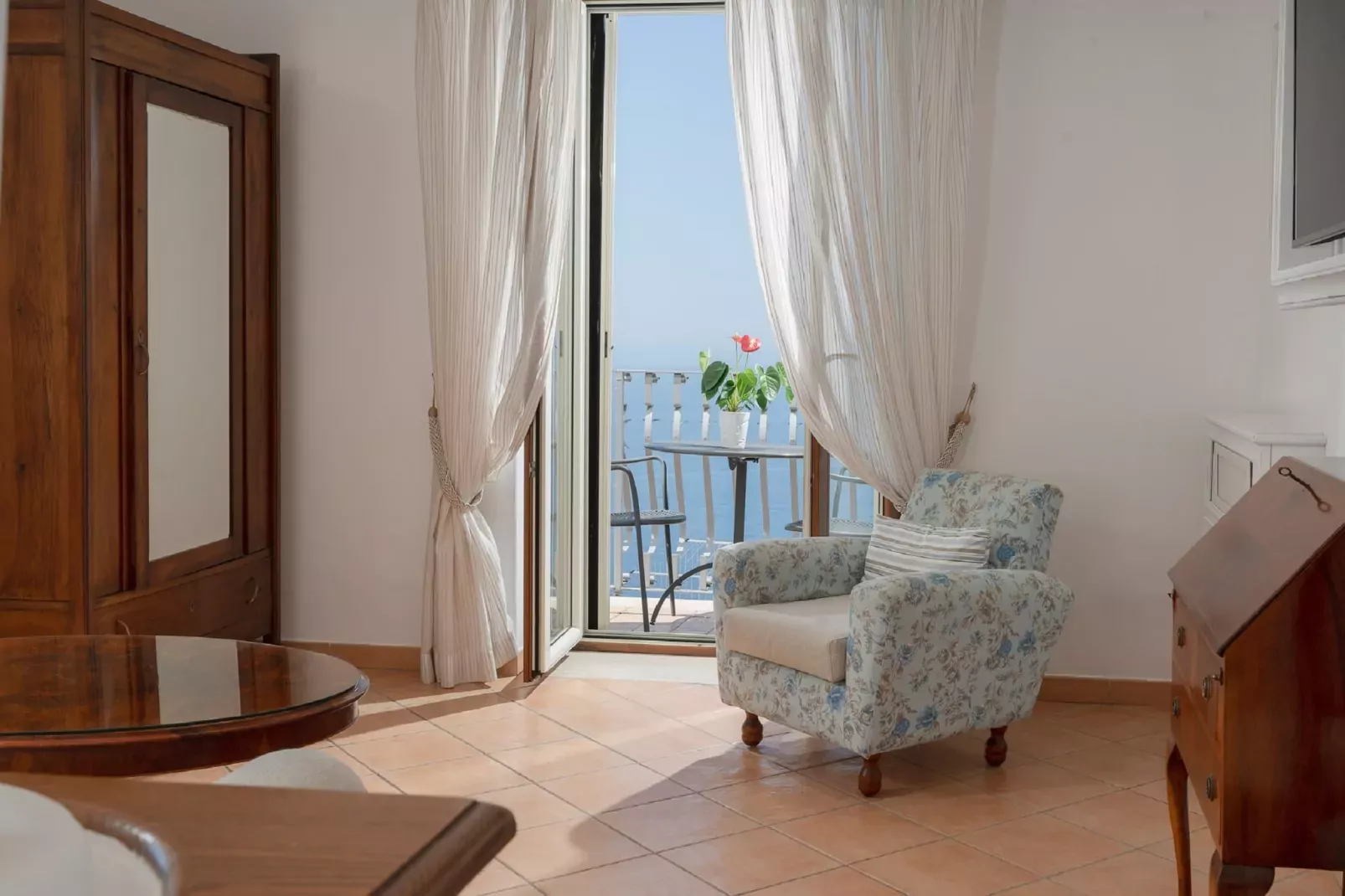 Villa Sky meets Sea-Bedroom