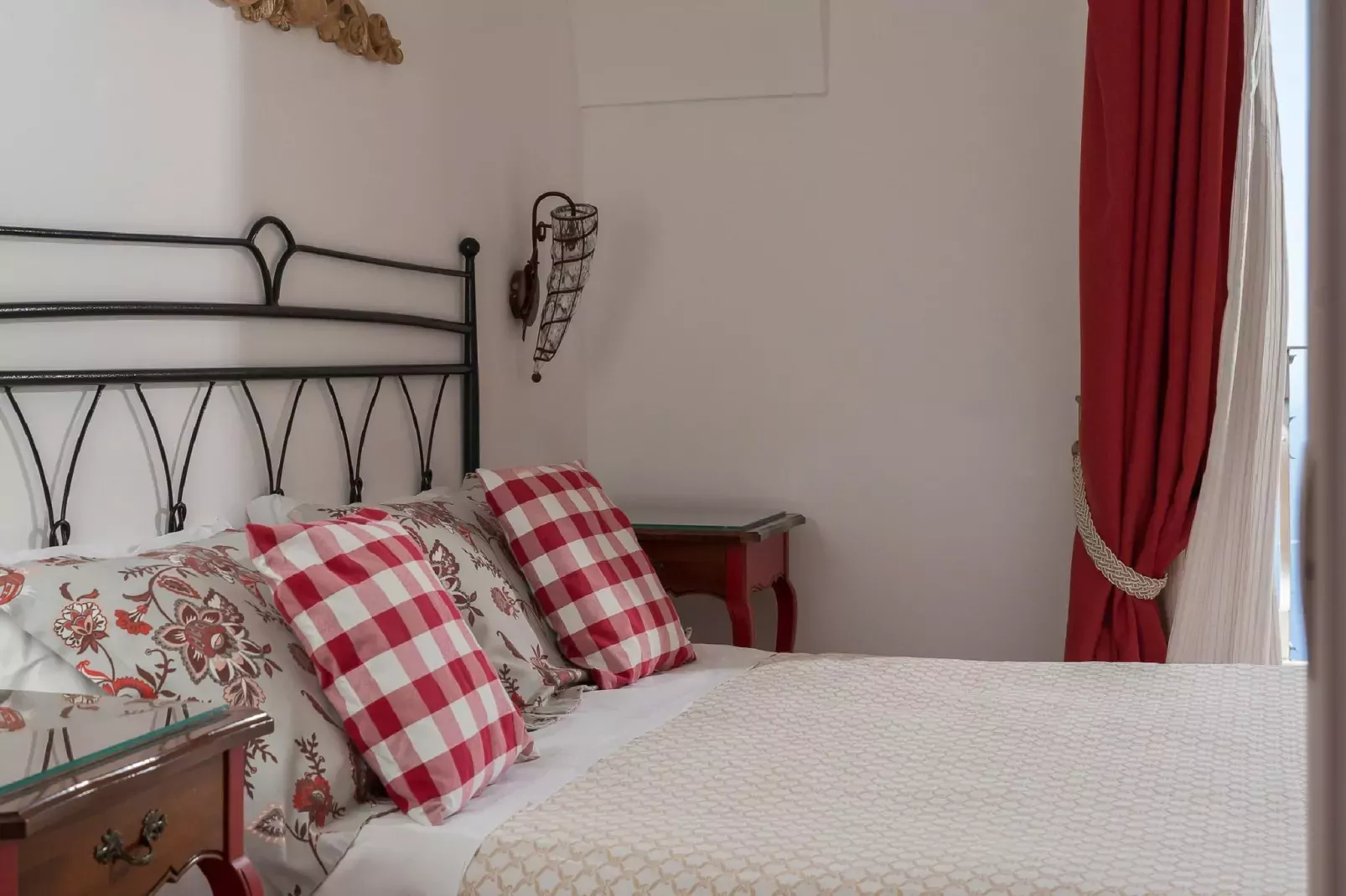Villa Sky meets Sea-Bedroom