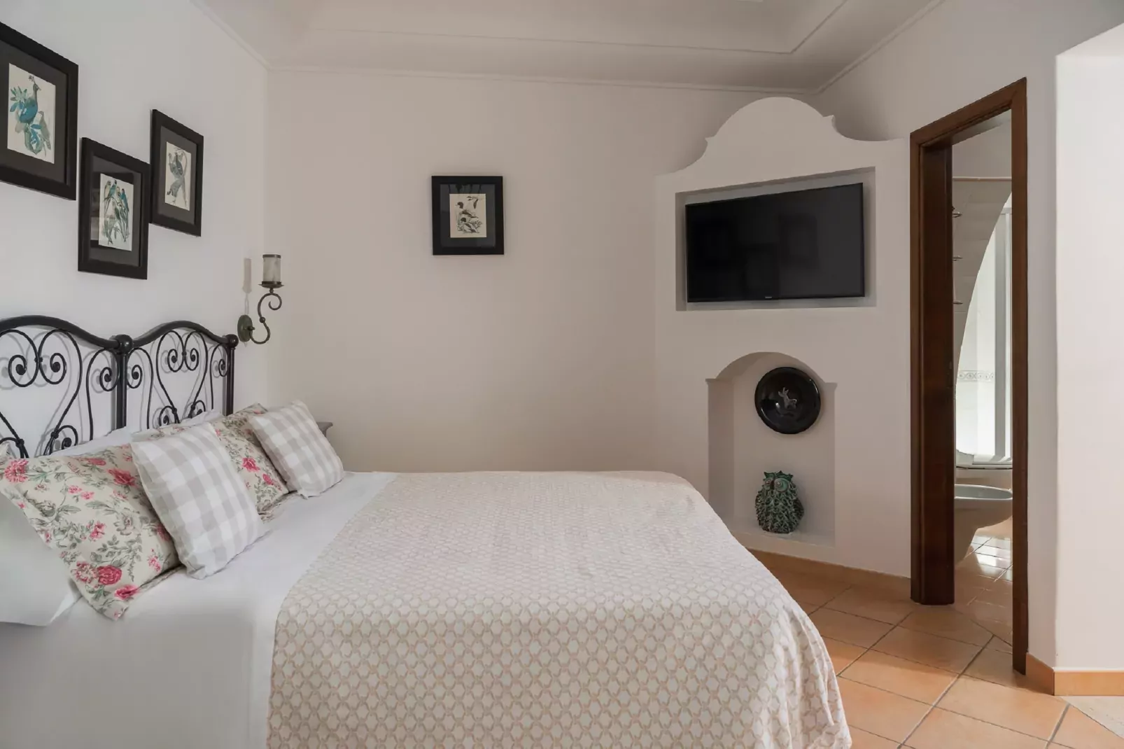 Villa Sky meets Sea-Bedroom