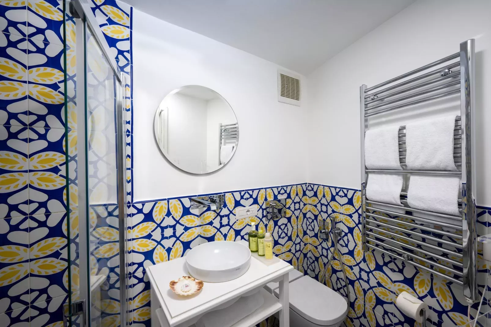 Arienzo-Bathroom