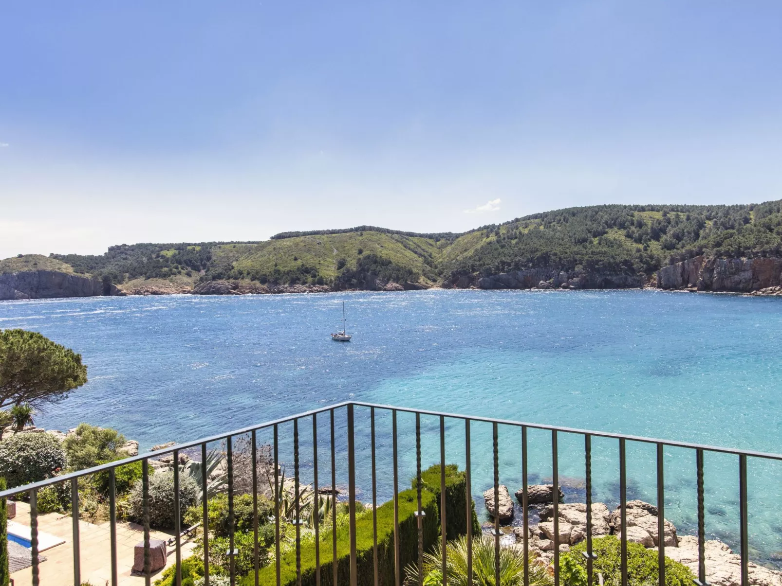 Port del Rei II-Outside