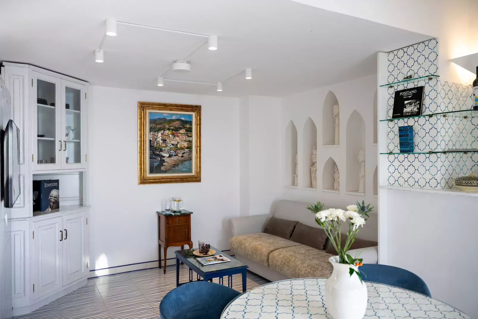Arienzo-Living room