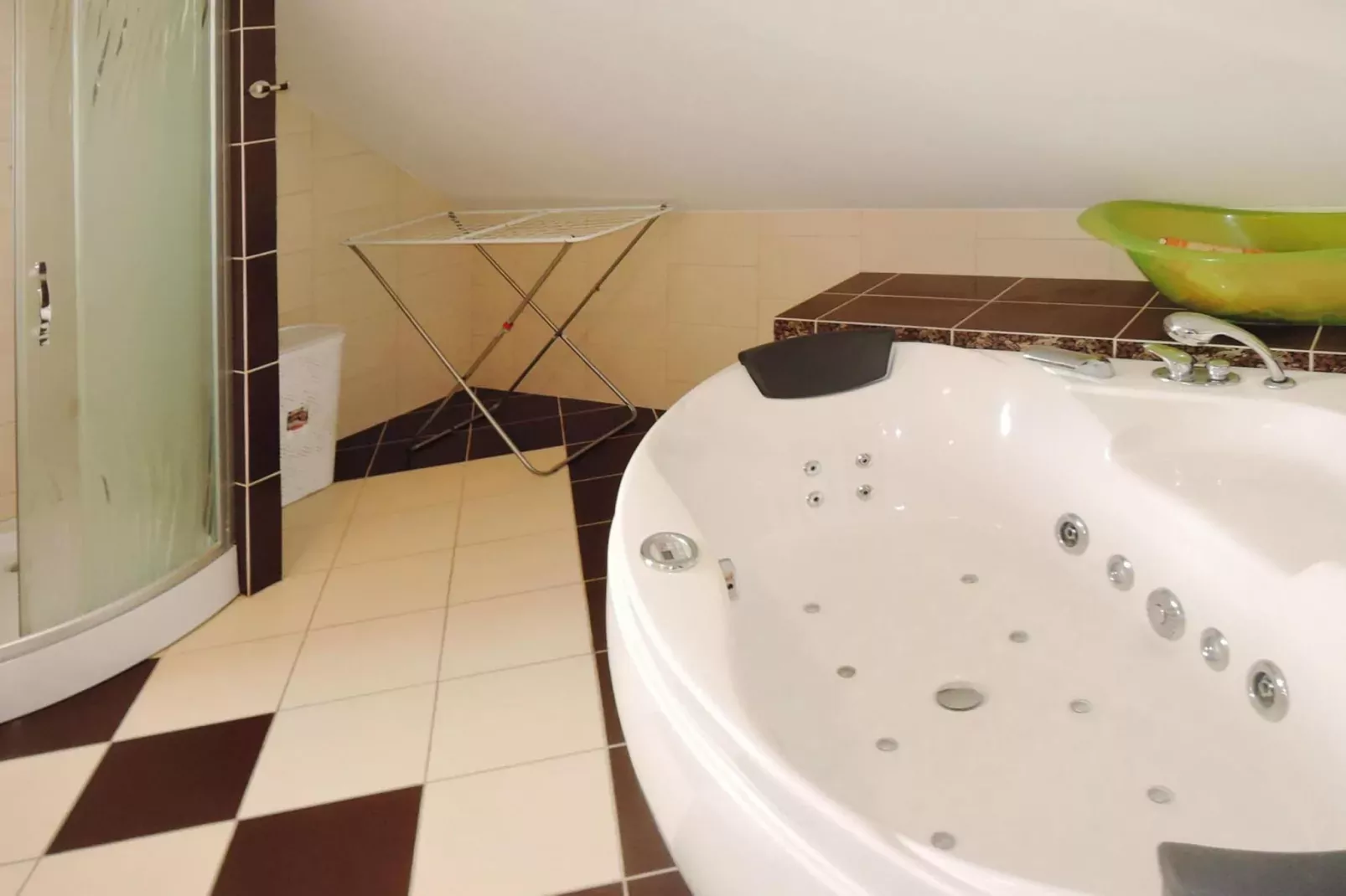 Big holiday home in Kolczewo 170 qm for 6 persons MAZ-Bathroom