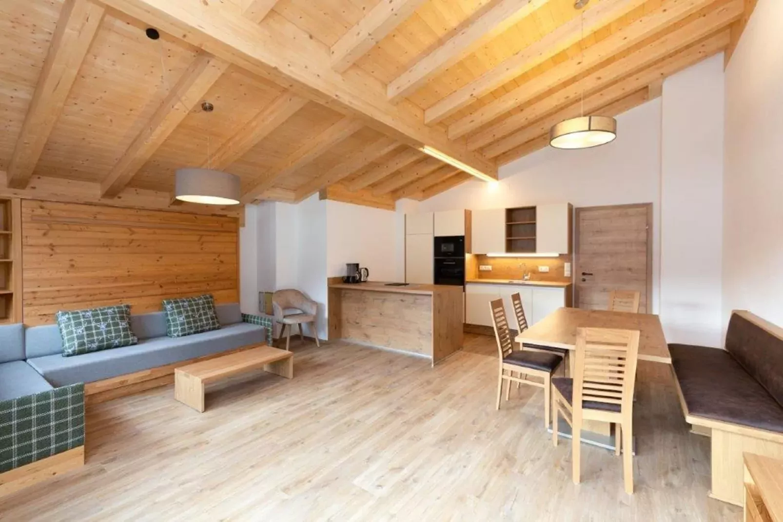 JUCHE FEWO - ENNSKRAXN - Haus grün-Wohnzimmer