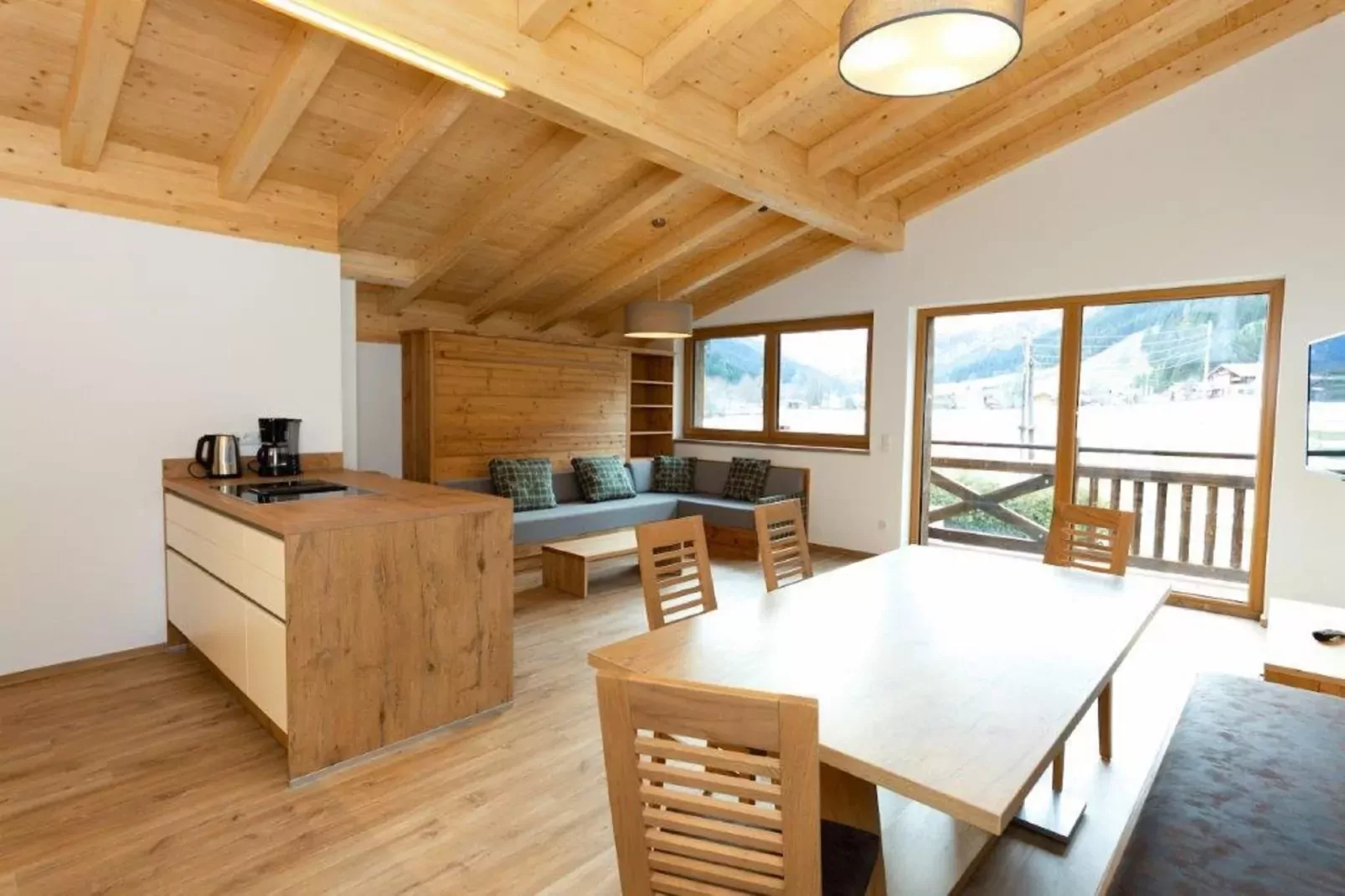JUCHE FEWO - ENNSKRAXN - Haus grün-Esszimmer