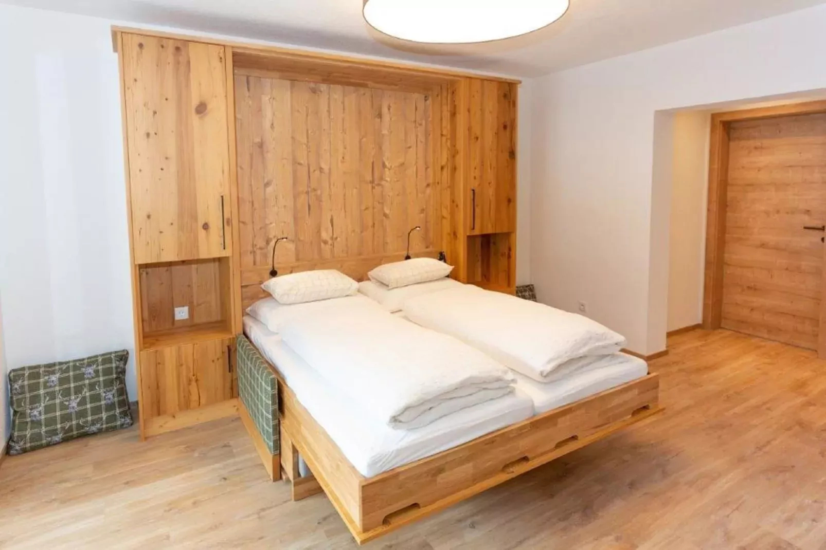 JUCHE FEWO - ENNSKRAXN - Haus grün-Schlafzimmer