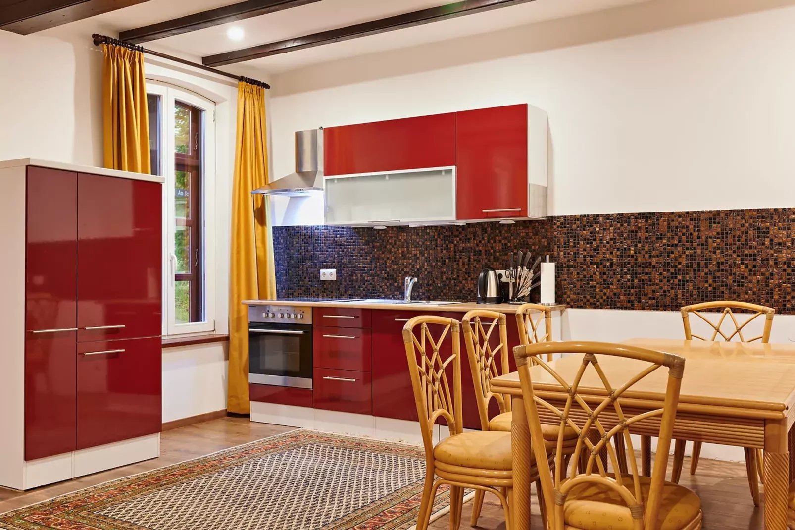 Haus Oliver 200 qm / 1-2 Personen-Esszimmer