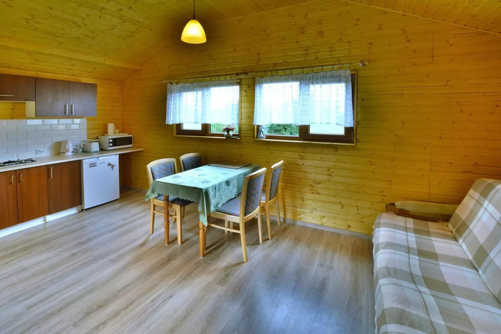 Domki letniskowe Rusinowo-Esszimmer