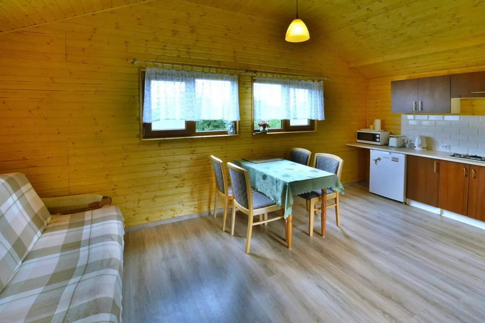 Domki letniskowe Rusinowo-Esszimmer
