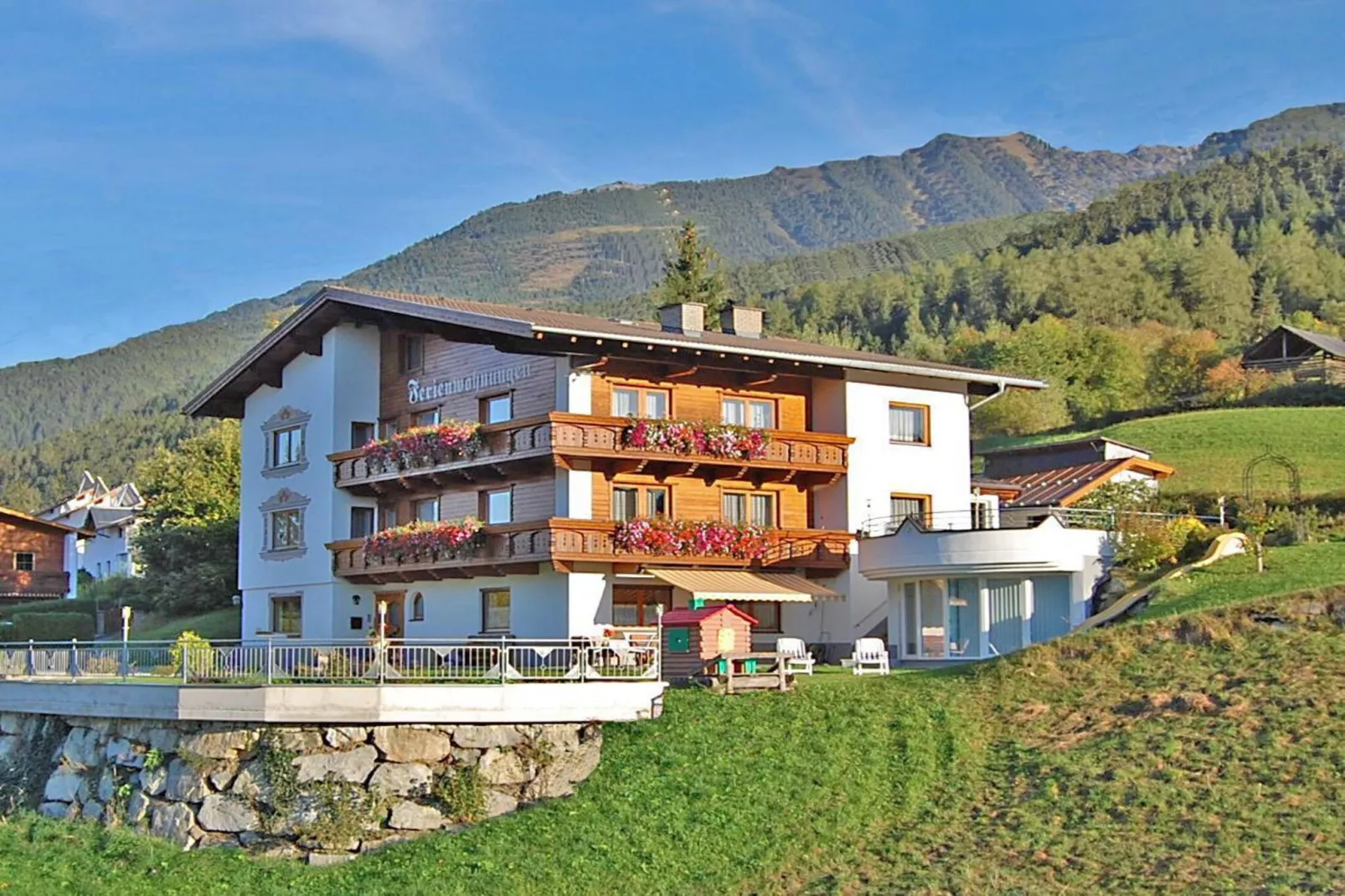 Lechner Alpenrose-Exterior summer