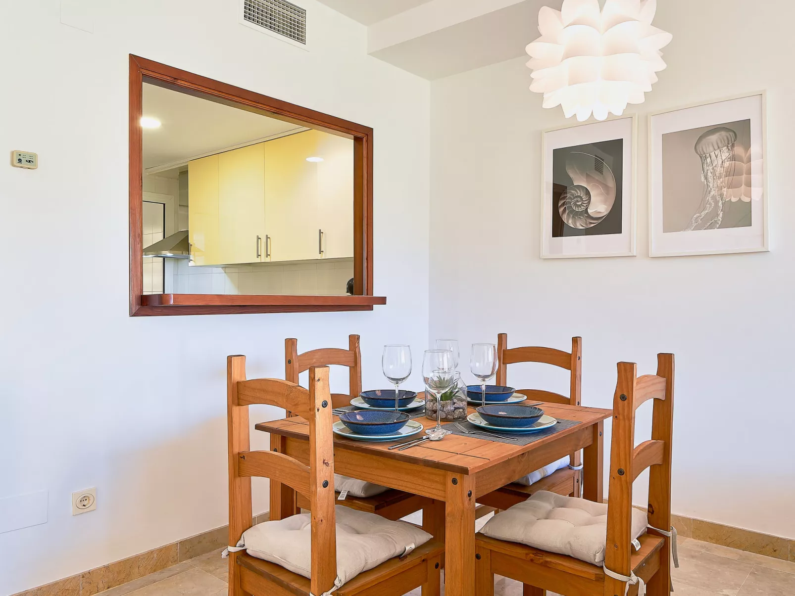 Duquesa Golf Views-Inside