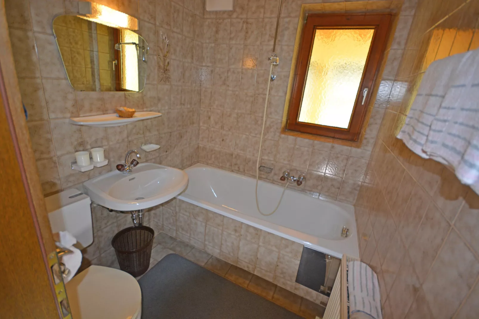 Lechner Alpenrose-Bathroom