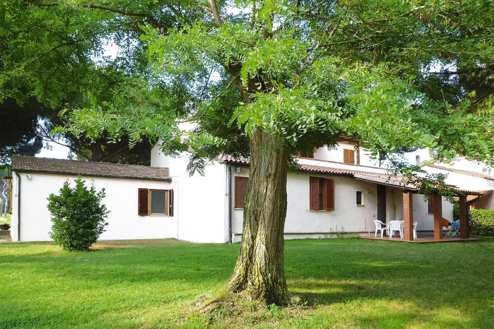 Ferienanlage Azienda Canova Seconda Marina di Grosseto Mono  im OG Haupth/Verwalterhaus Garten-Exterior summer