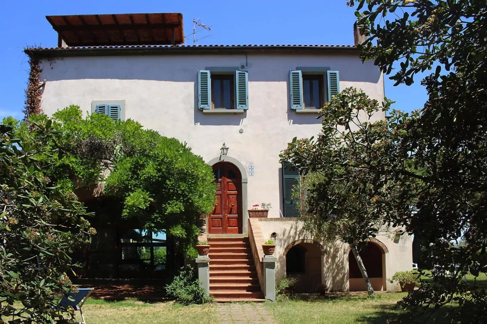 Ferienanlage Azienda Canova Seconda Marina di Grosseto EG Nebengebäude mit Gartenanteil-Außenbereich Sommer