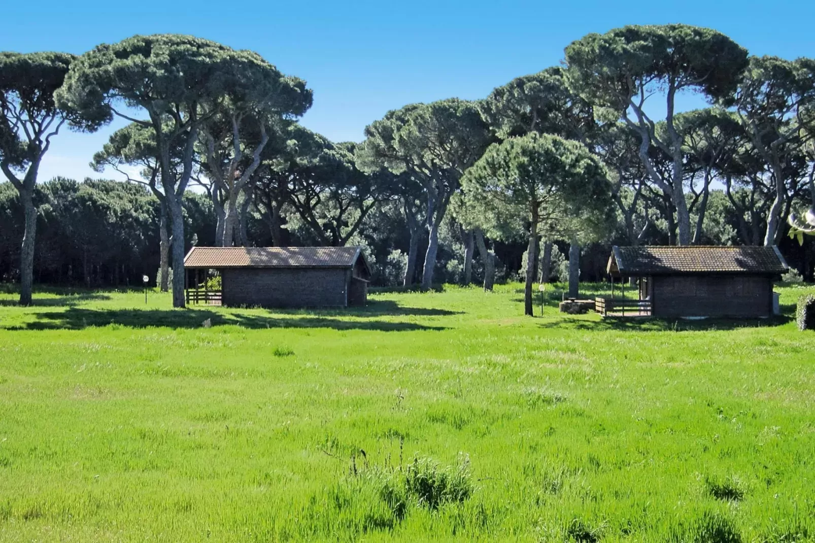 Ferienanlage Azienda Canova Seconda Marina di Grosseto EG Nebengebäude mit Gartenanteil-Gebiete Sommer 1 km