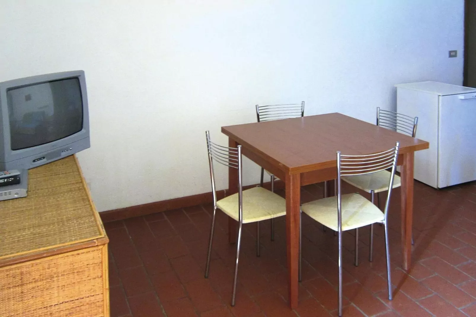 Ferienanlage Azienda Canova Seconda Marina di Grosseto EG  oder EG u OG Nebengebäude Gartenanteil-Esszimmer