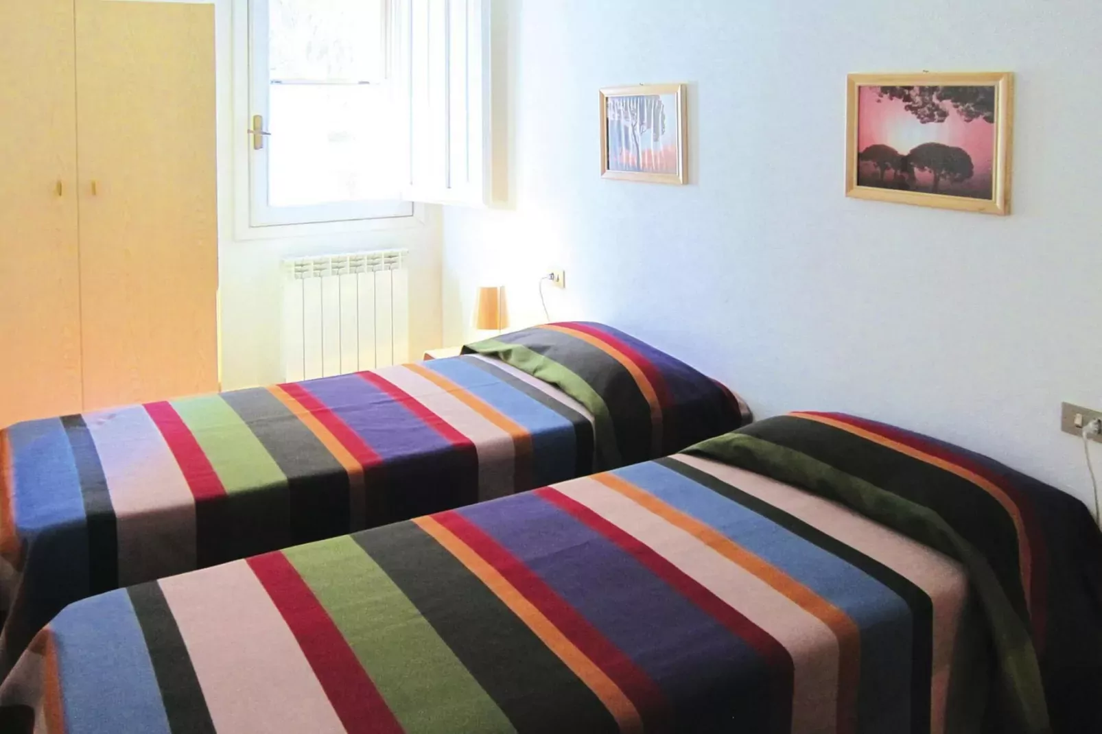 Ferienanlage Azienda Canova Seconda Marina di Grosseto EG  oder EG u OG Nebengebäude Gartenanteil-Schlafzimmer