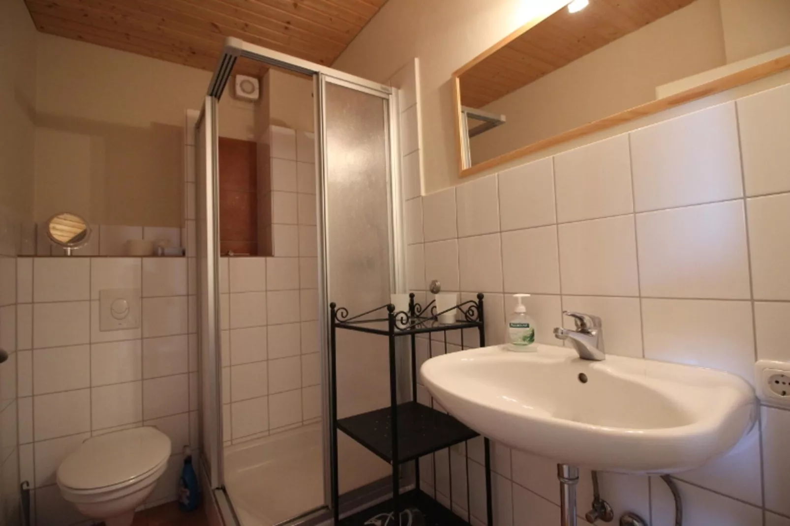Ferienwohnung Bövergeest-Bathroom