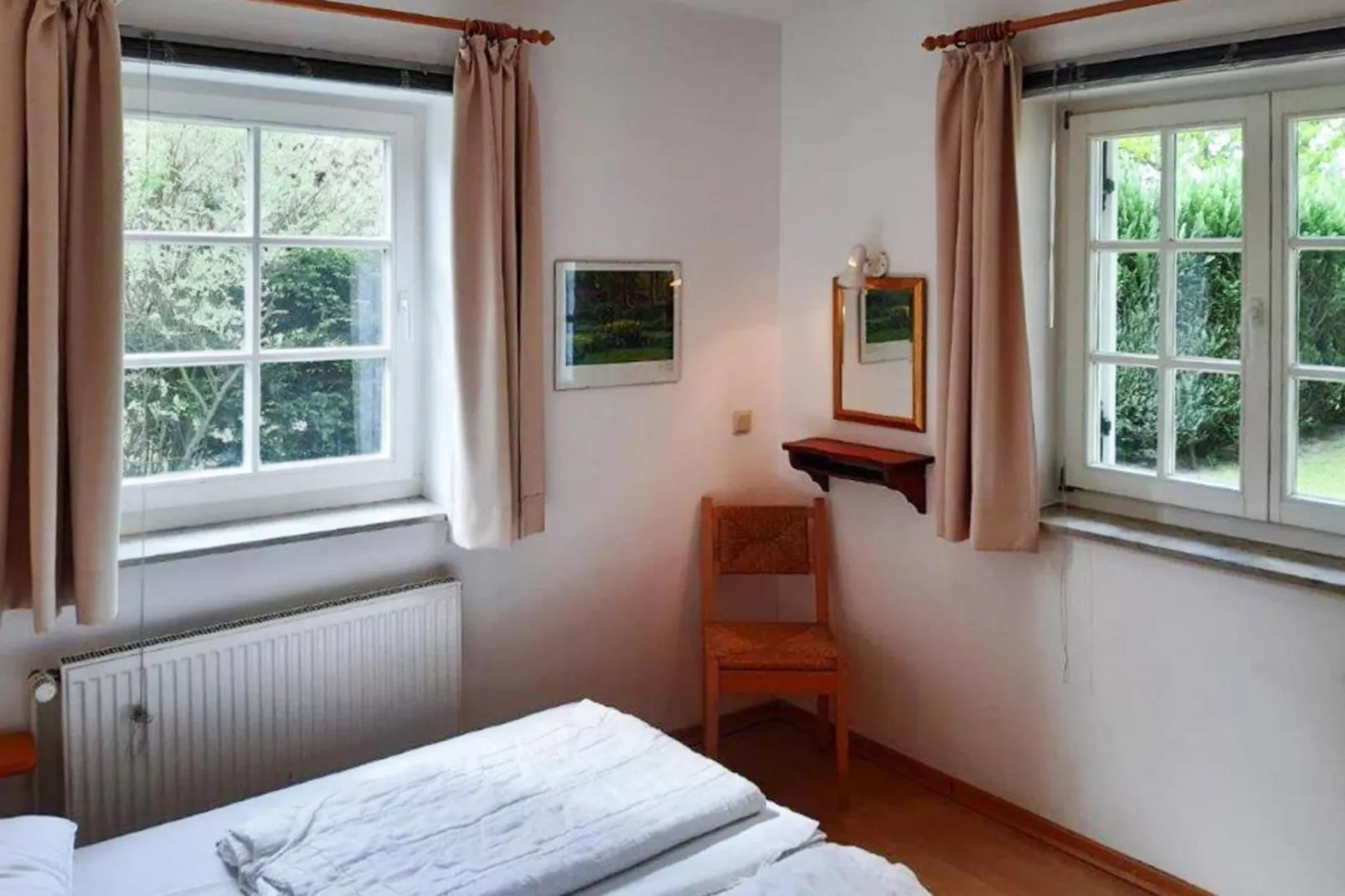 Wohnung unten links-Chambre