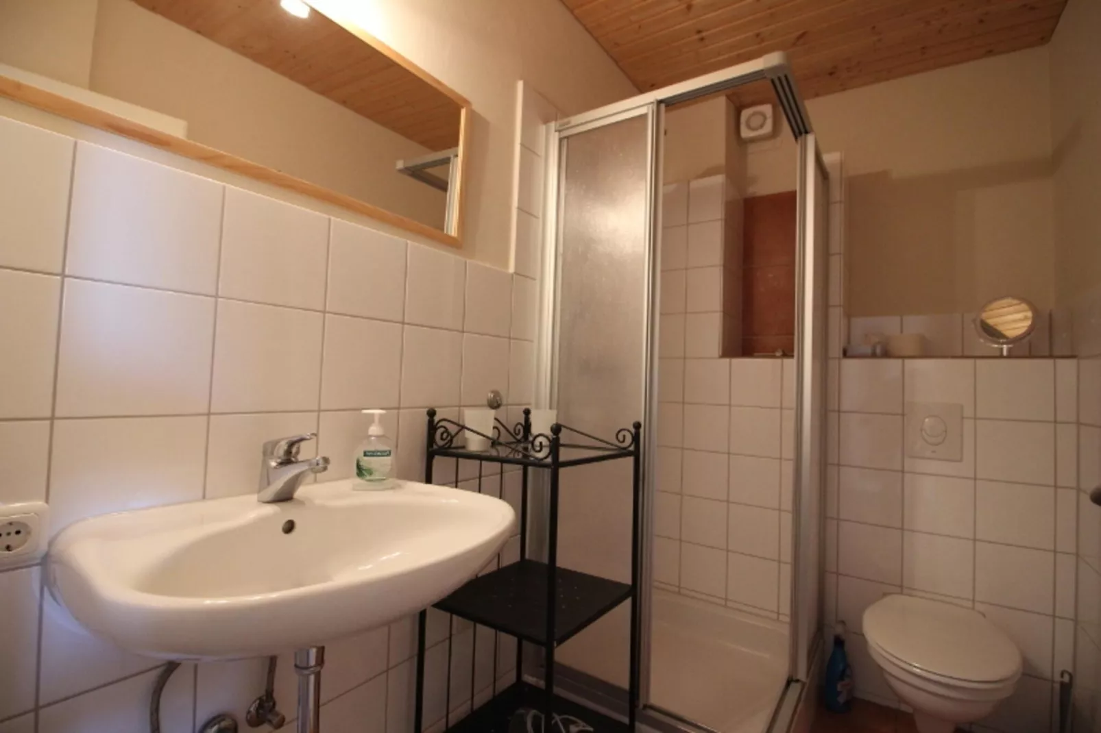 Ferienwohnung Bövergeest-Bathroom