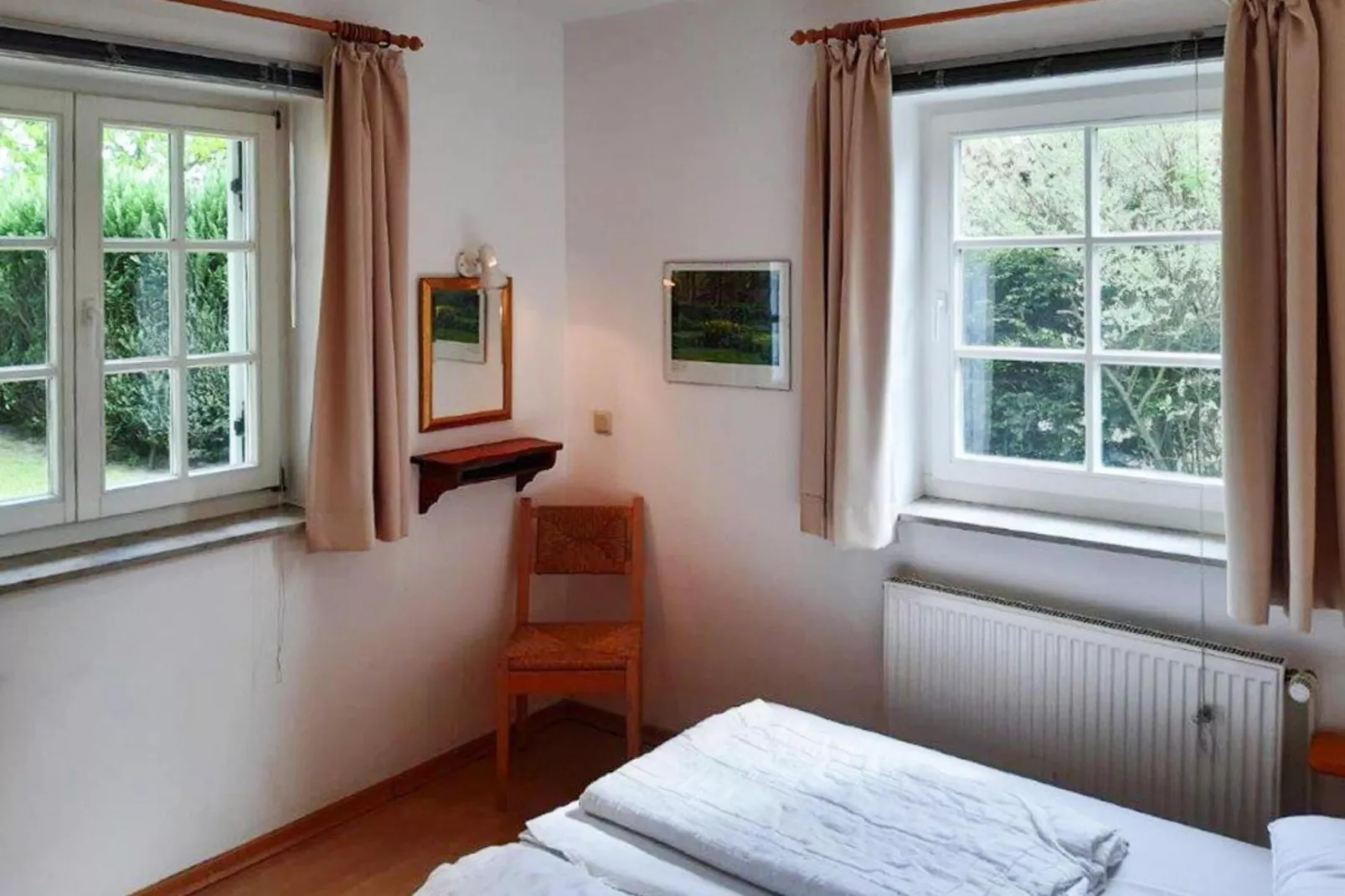 Wohnung unten links-Chambre