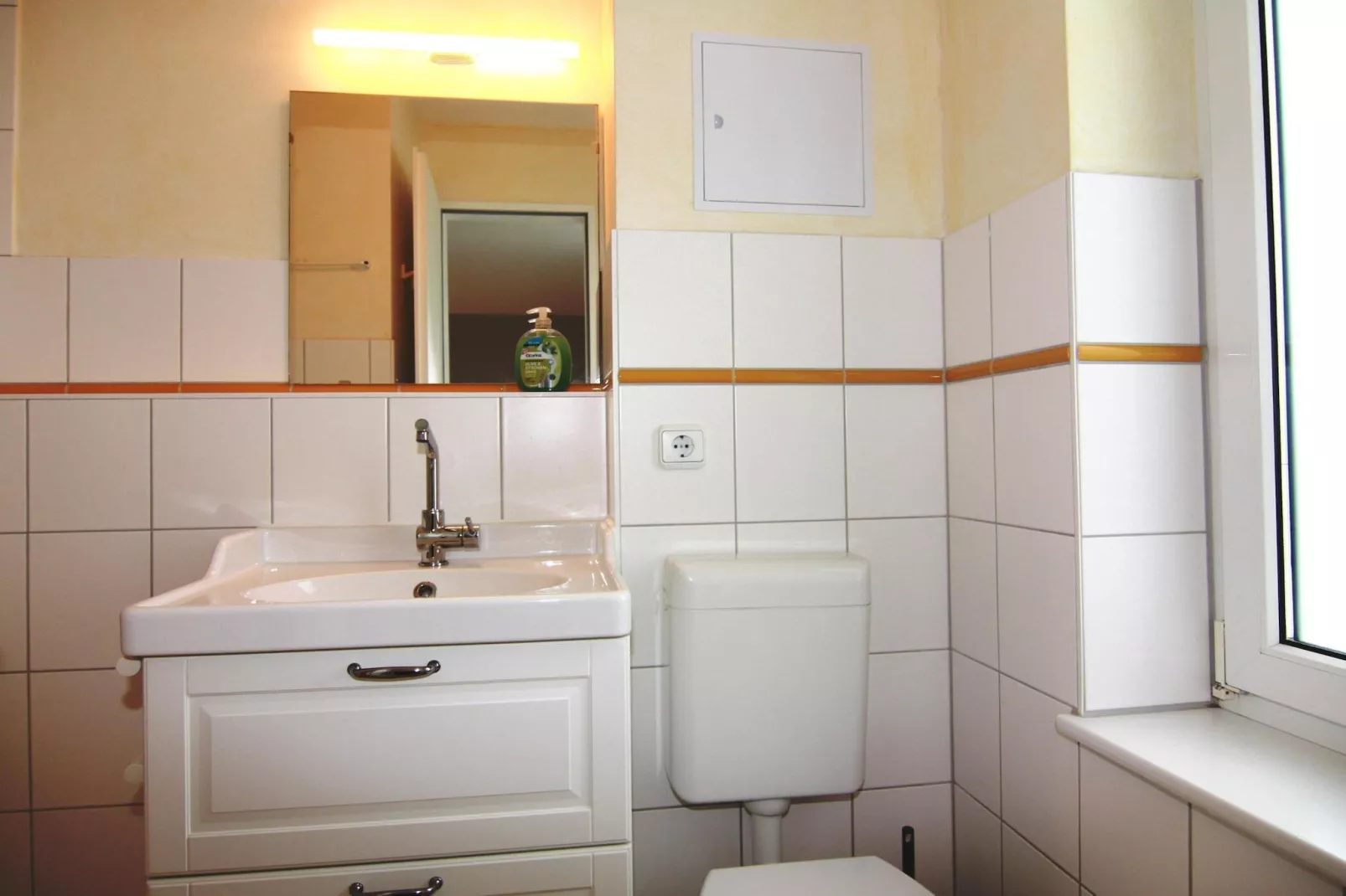 Ferienwohnung Kleiner Seestern Wiek-Wohnung 33-Bathroom