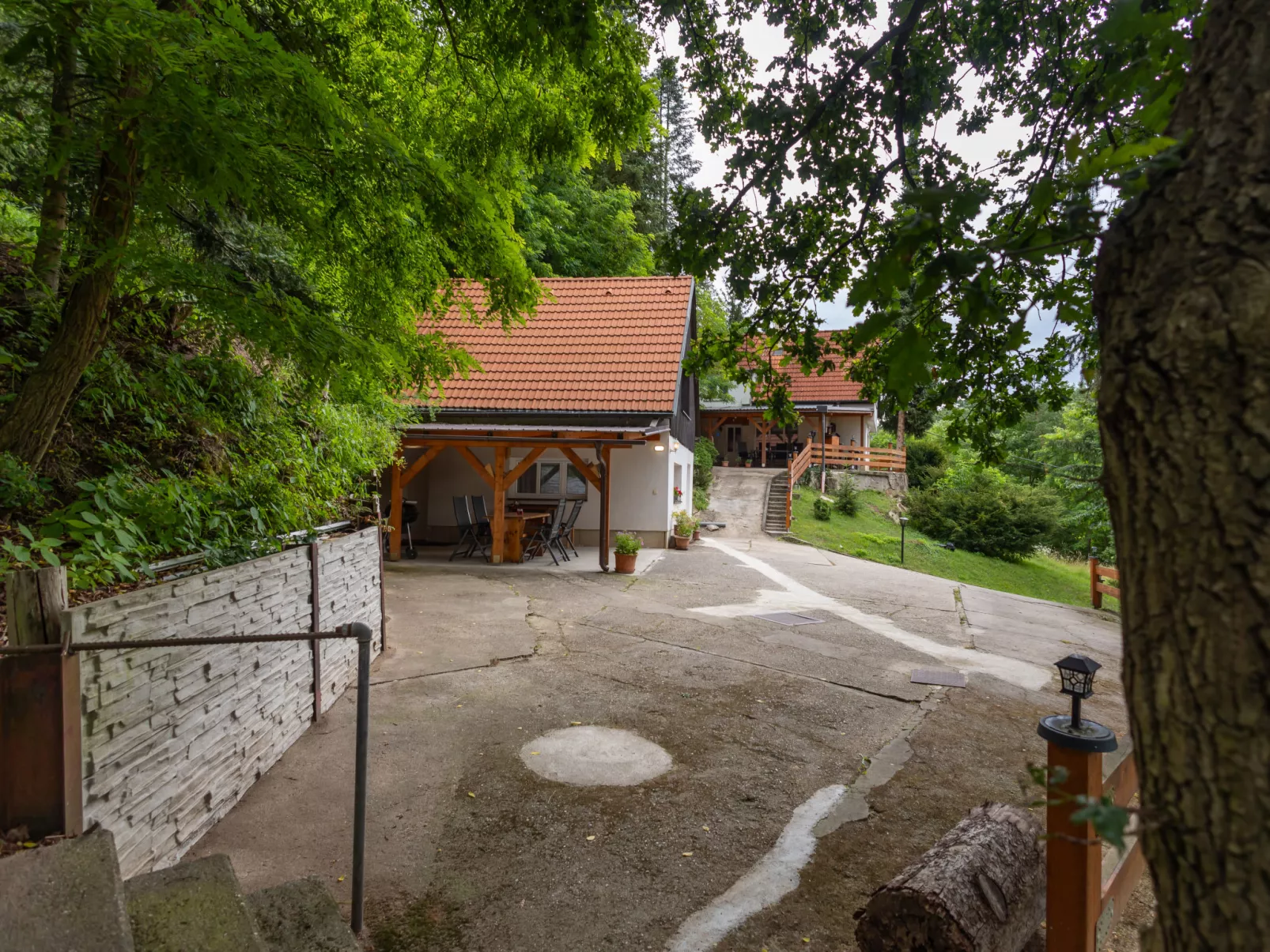 Zimořský domek-Draußen