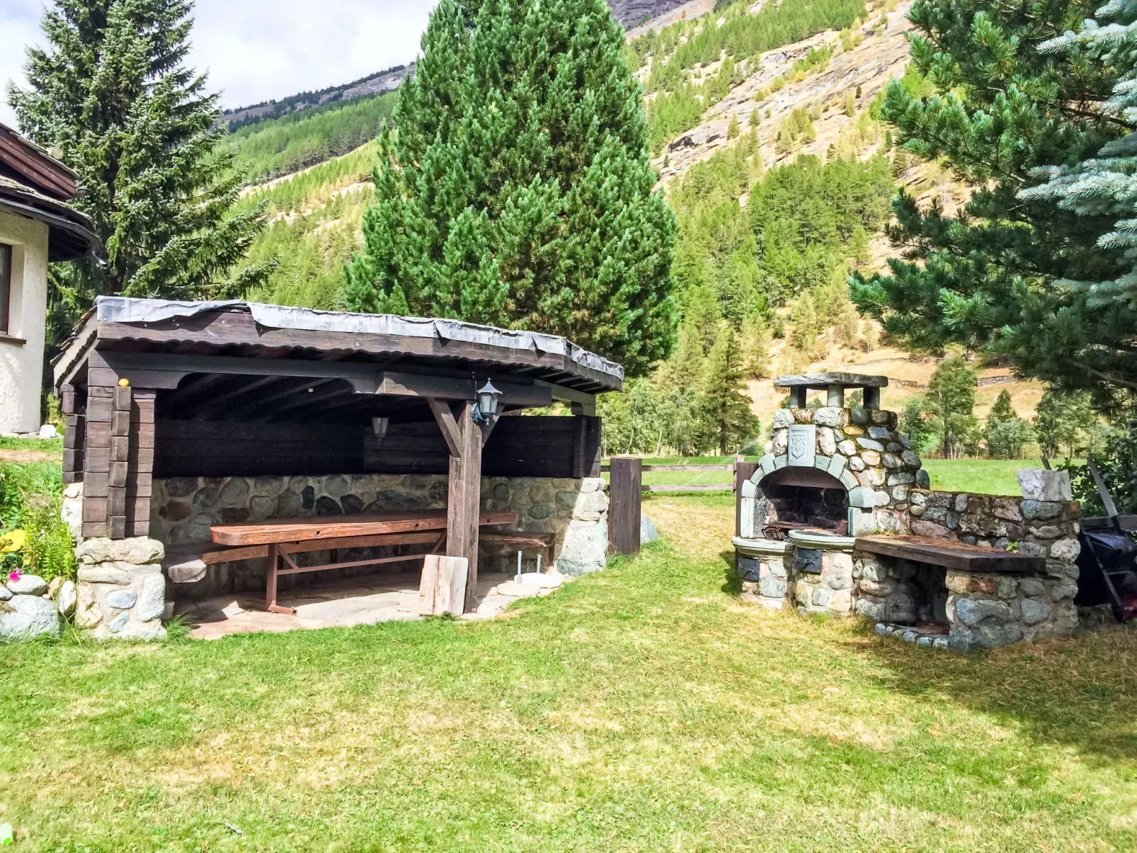 Chalet Sunstar Klein-Outside