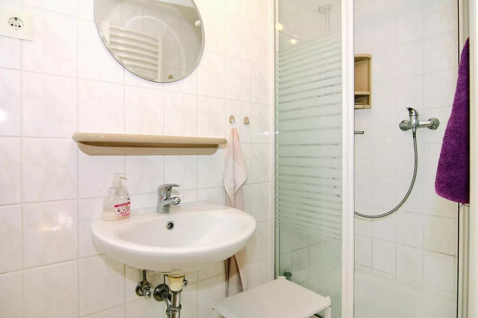 Ferienwohnung Lohme-Bathroom