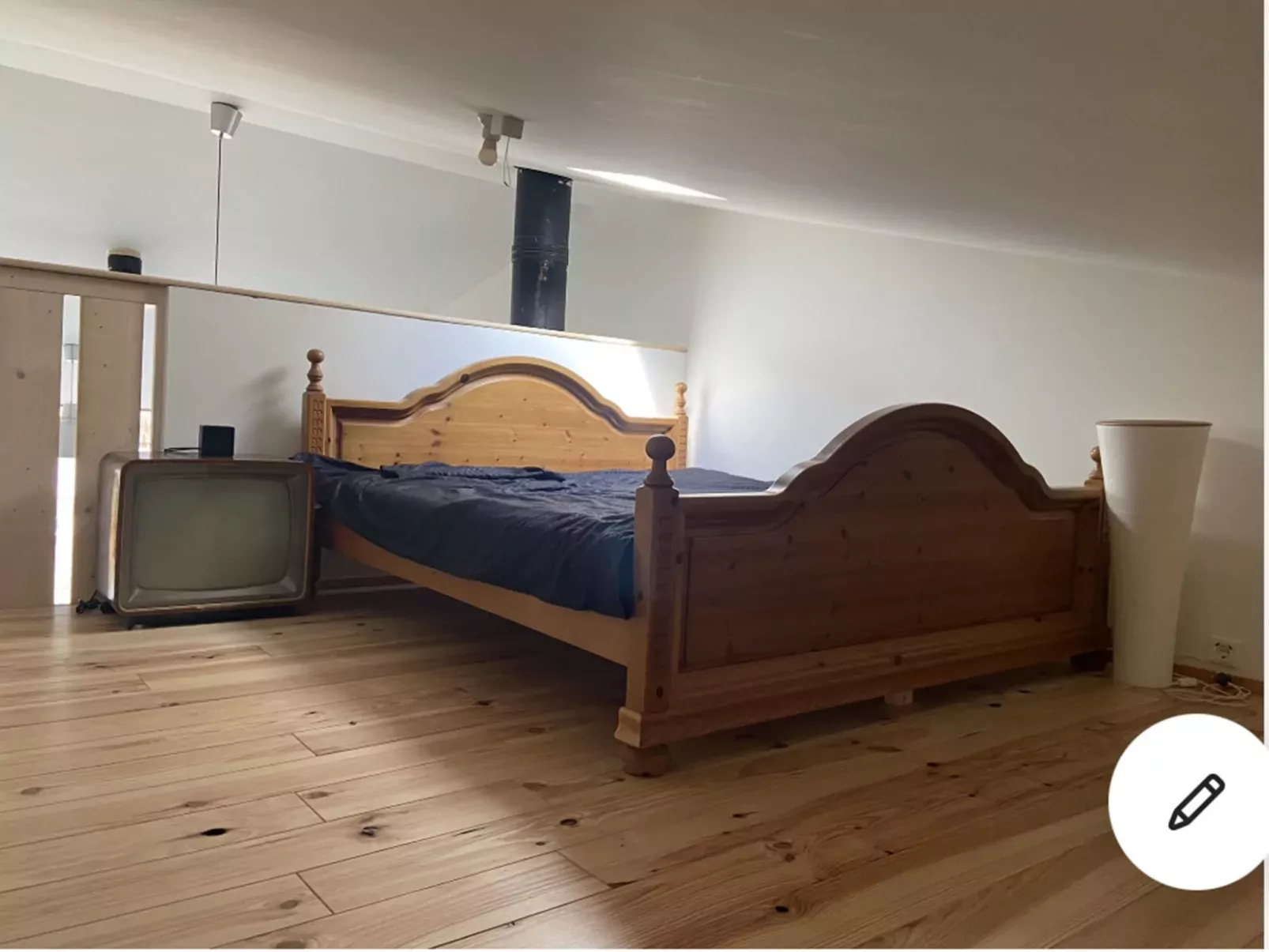 Luca’s Loft-Inside