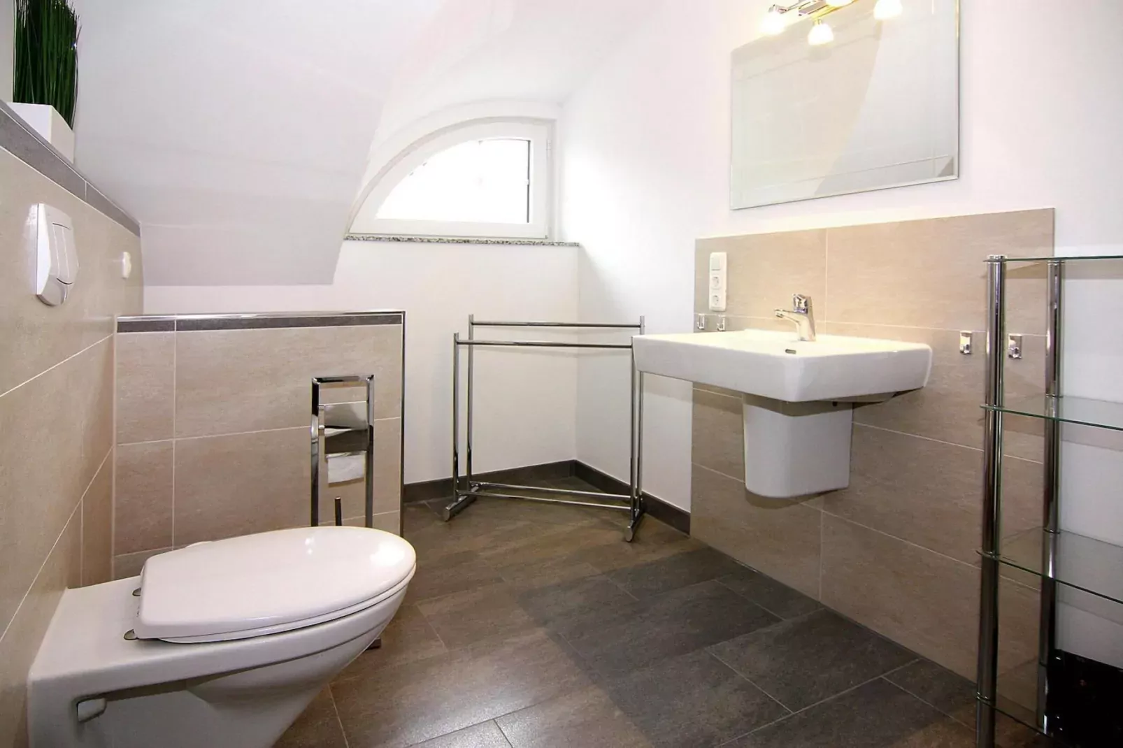 Ferienhaus Lotsenhaus Vieregge-Badezimmer
