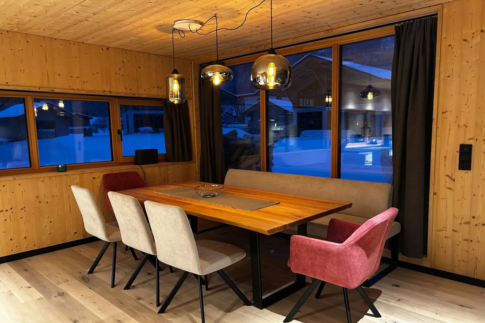 DEIN BICHLBACH Chalet groß-Dining room