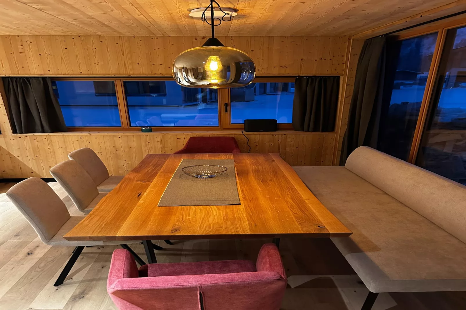 DEIN BICHLBACH Chalet groß-Dining room