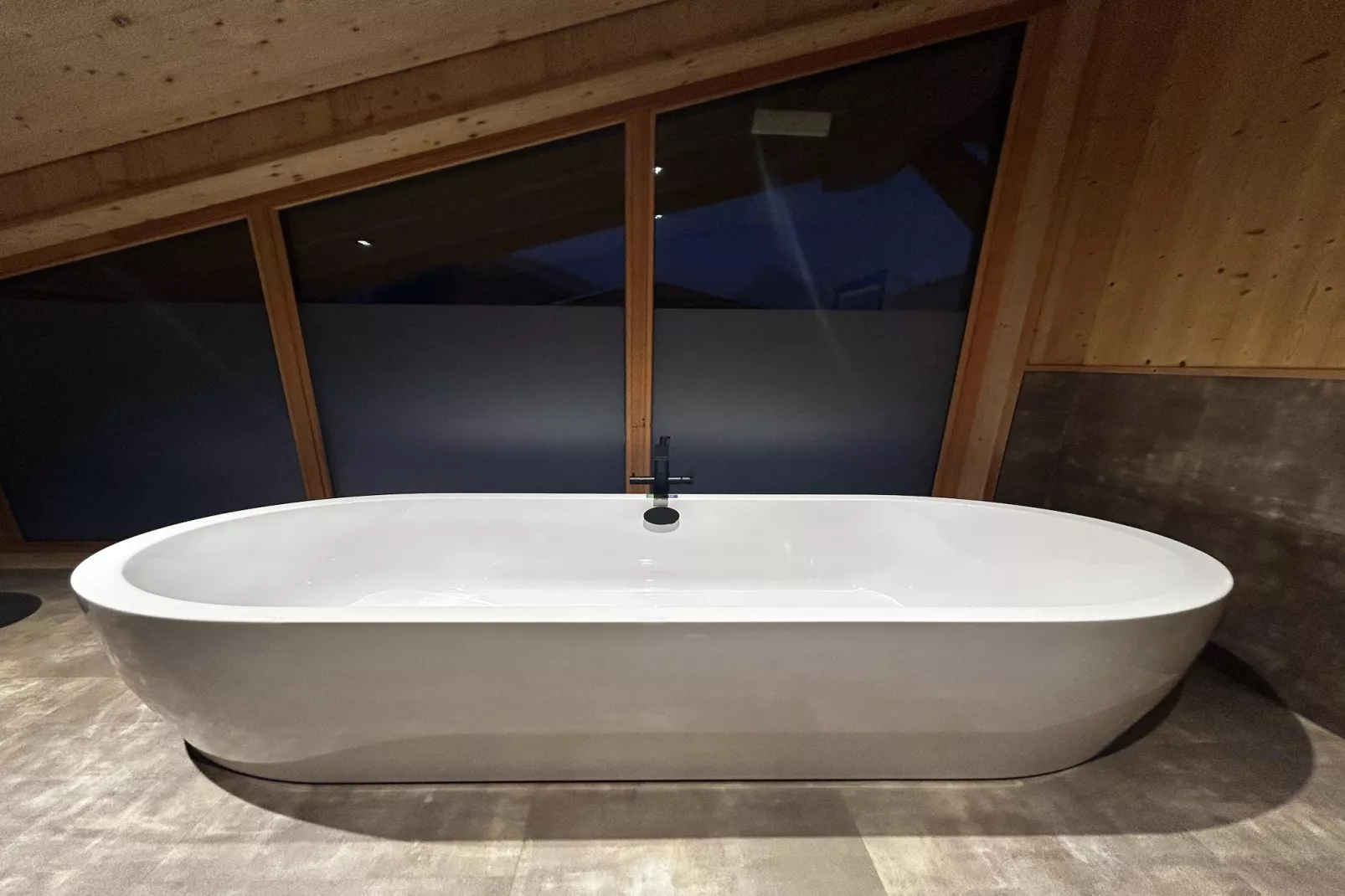 DEIN BICHLBACH Chalet groß-Bathroom