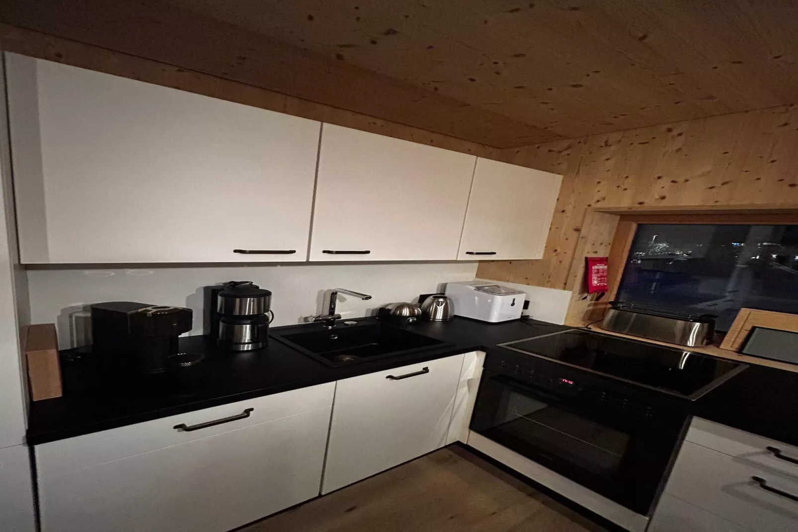 DEIN BICHLBACH Chalet klein-Kitchen