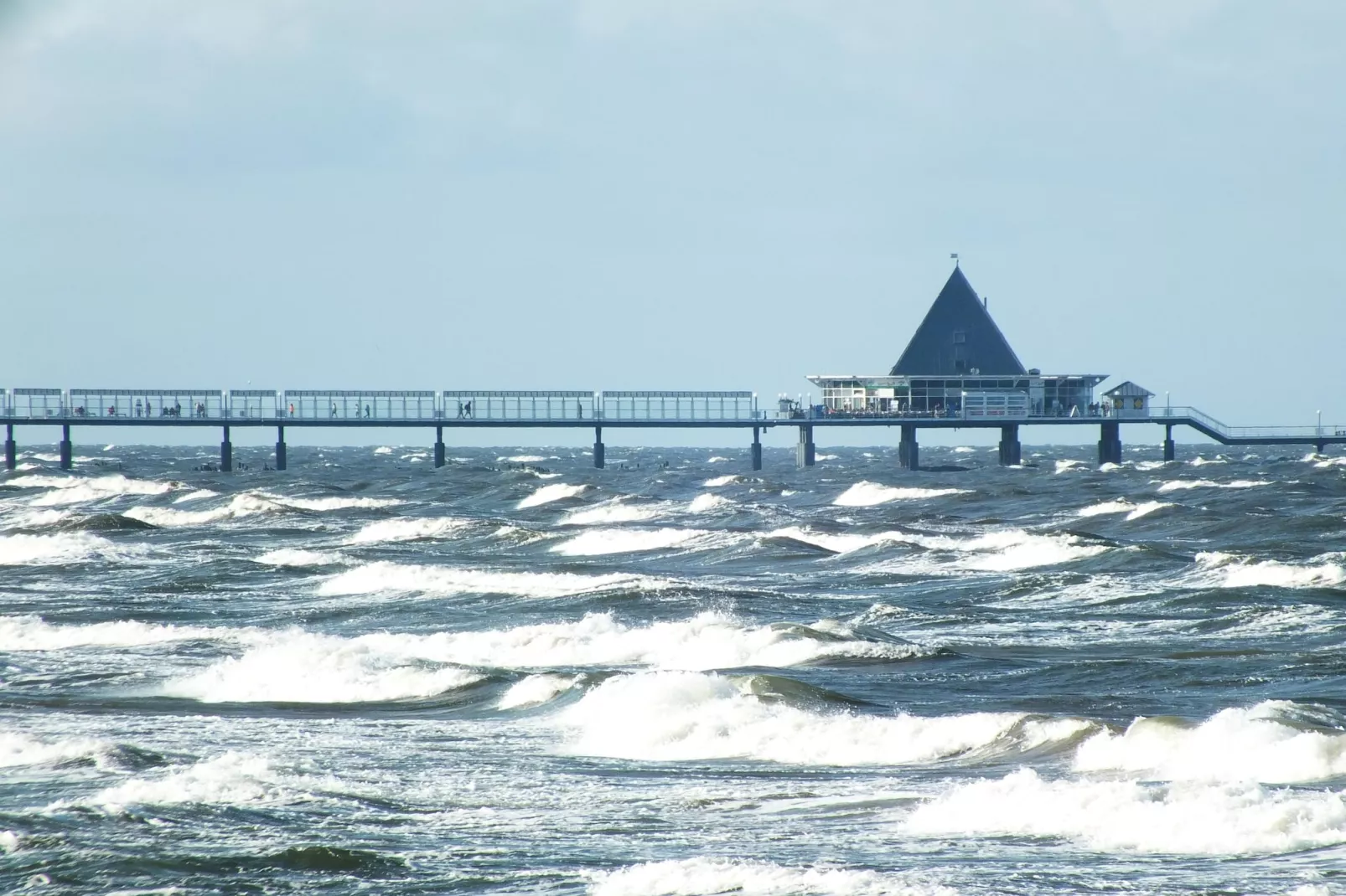 DHH Strandhaus II rechts-Areas summer 5km