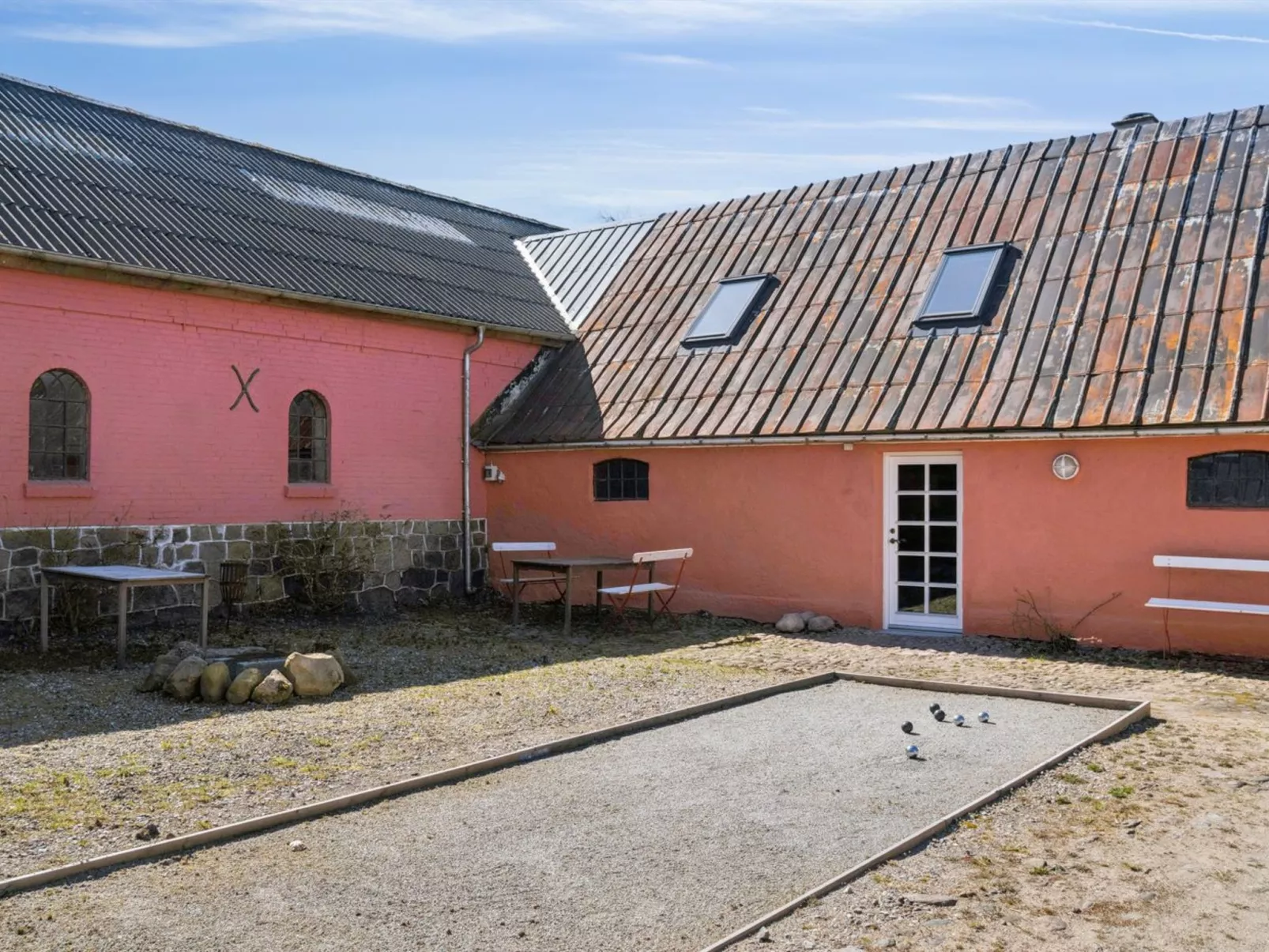 "Elisabetha" - 16km from the sea-Outside