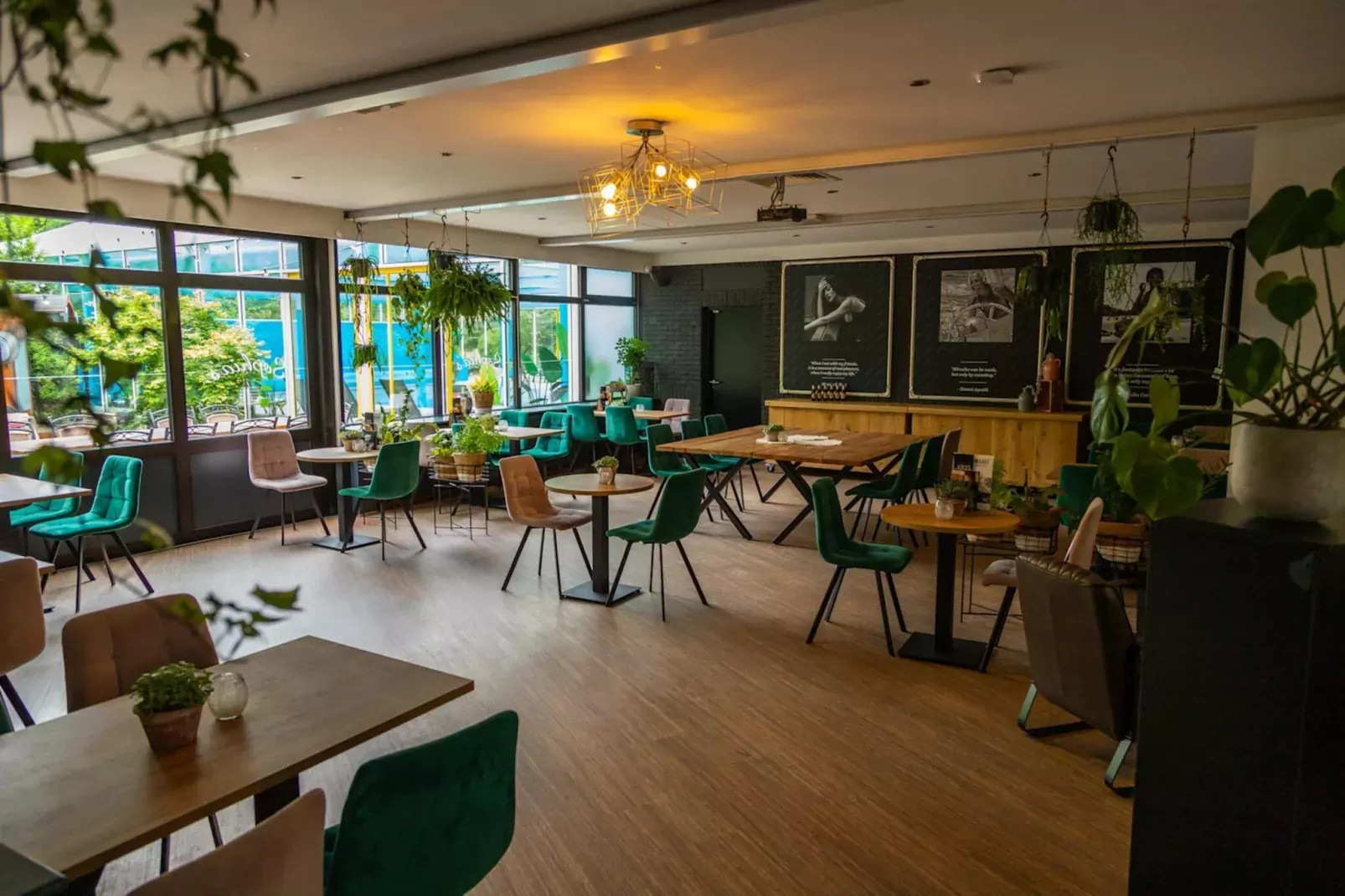 Resort Maasduinen 12-Park facilities
